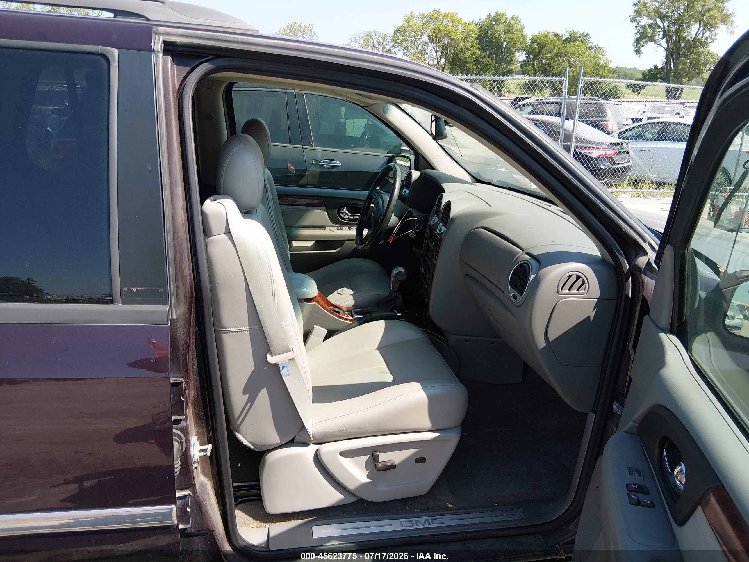2008 Gmc Envoy Slt Champagne vin: 1GKDT13S682112995