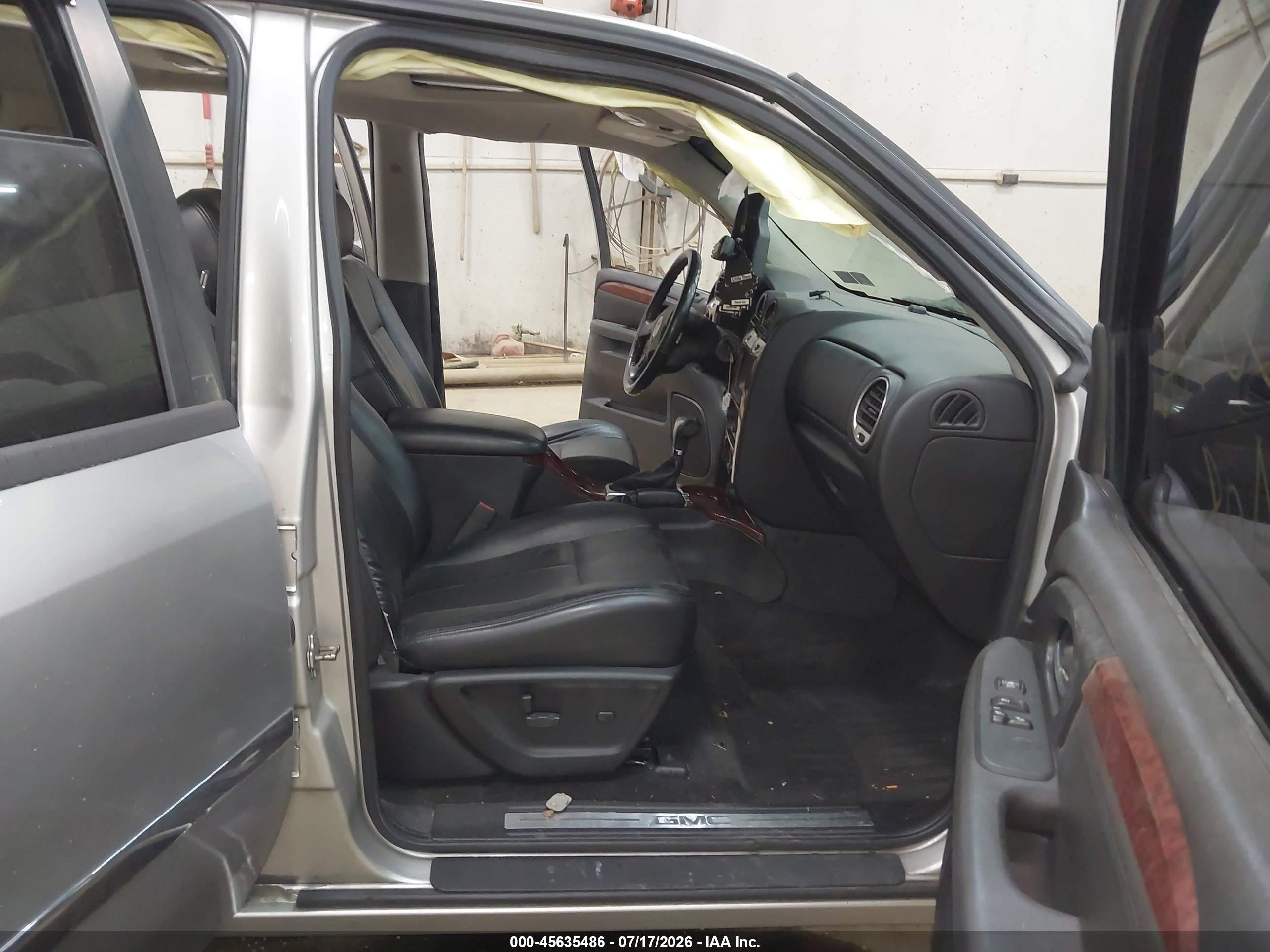 2008 Gmc Envoy Slt Silver vin: 1GKDT13S682151845