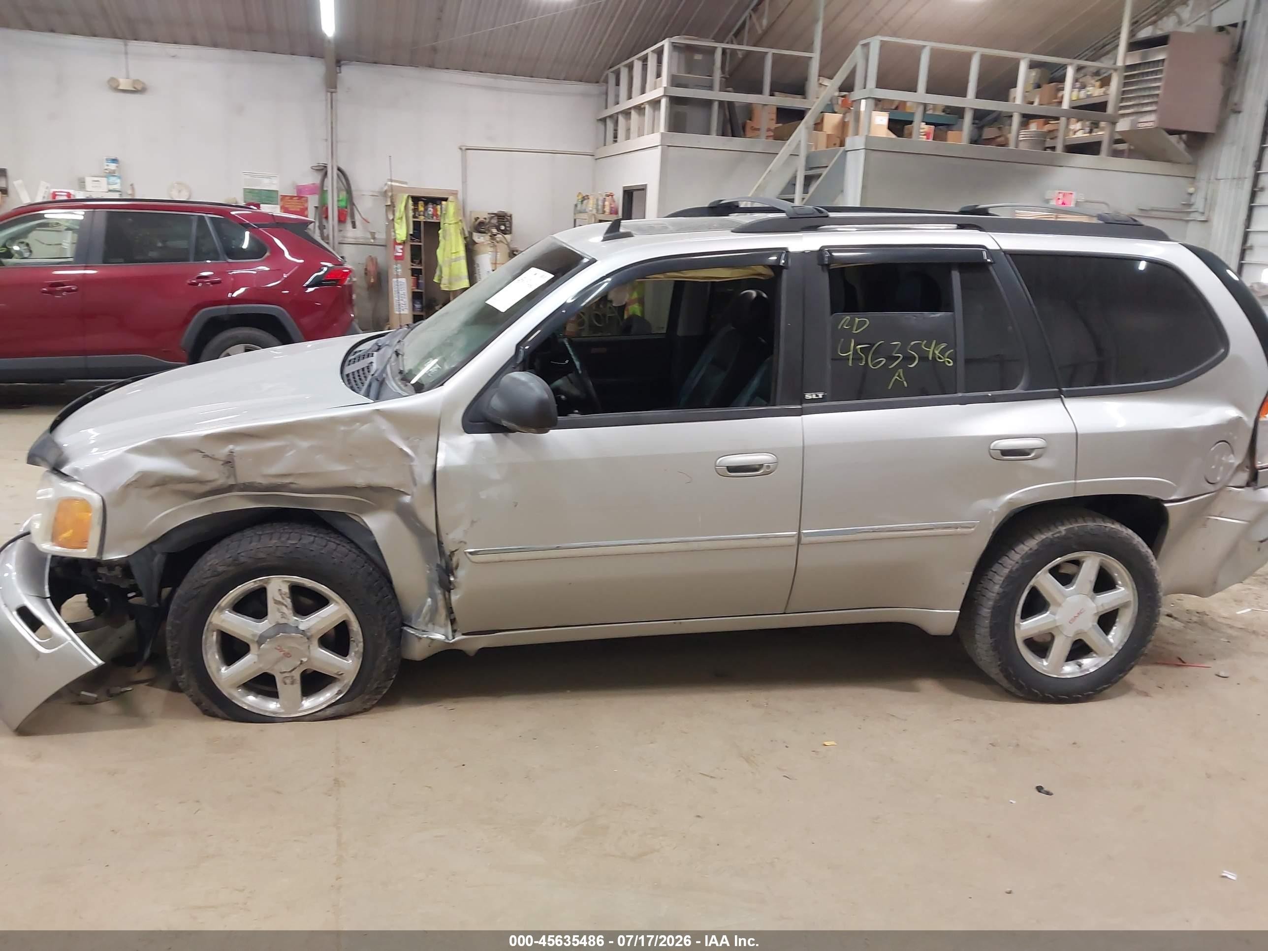 2008 Gmc Envoy Slt Silver vin: 1GKDT13S682151845