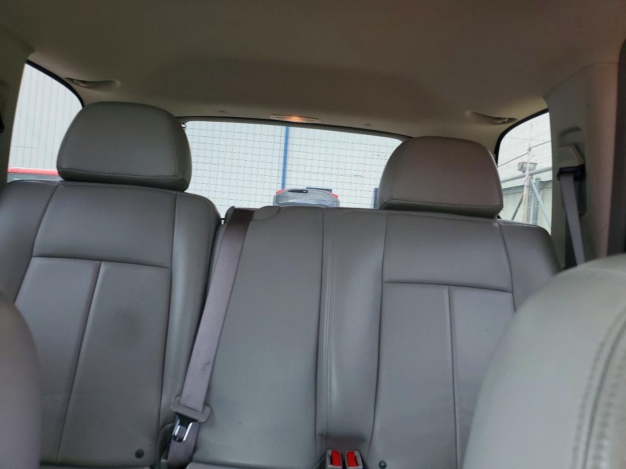 2006 Gmc Envoy Beige vin: 1GKDT13S762340775
