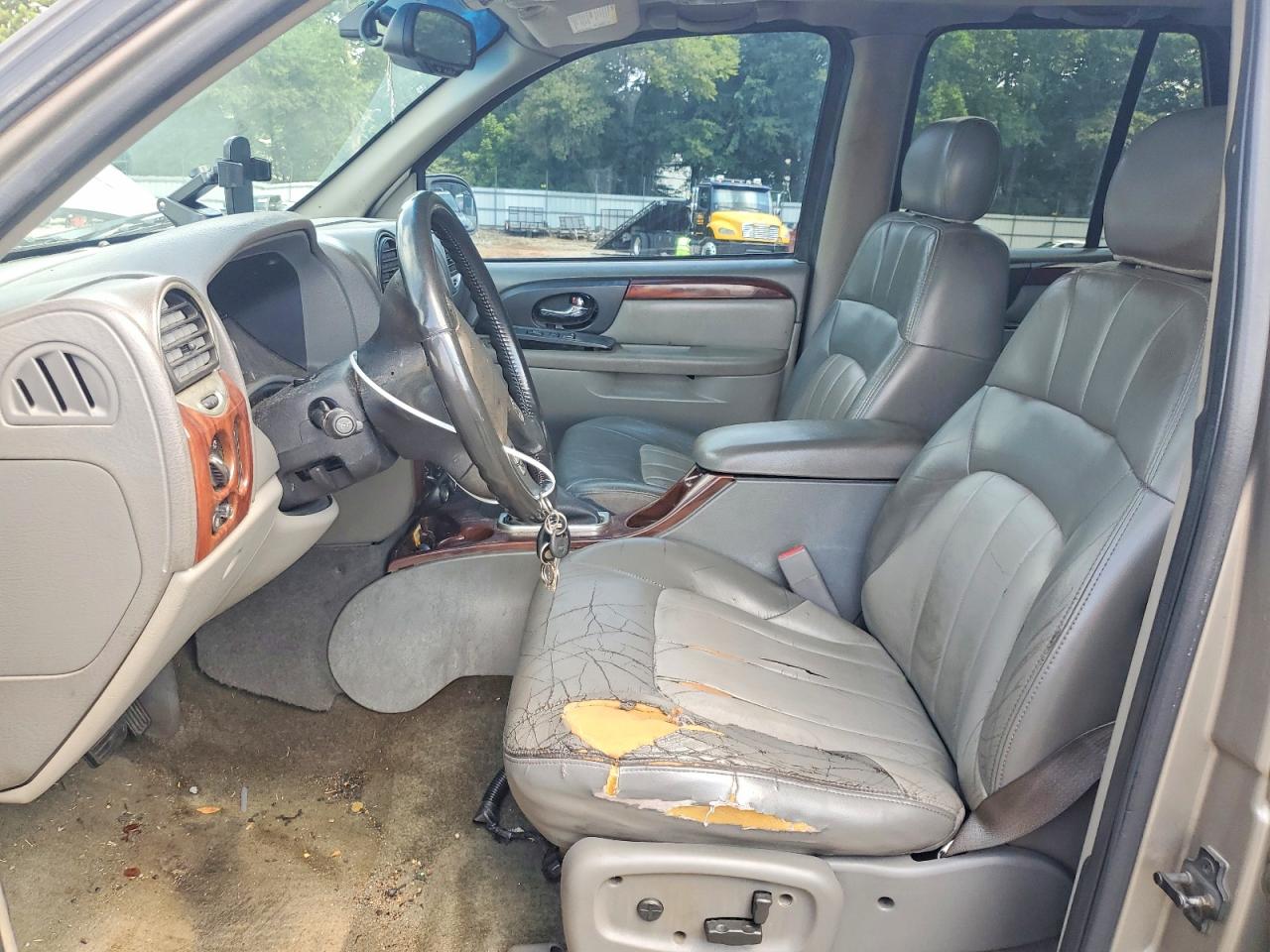 2002 Gmc Envoy Gold vin: 1GKDT13S822141826