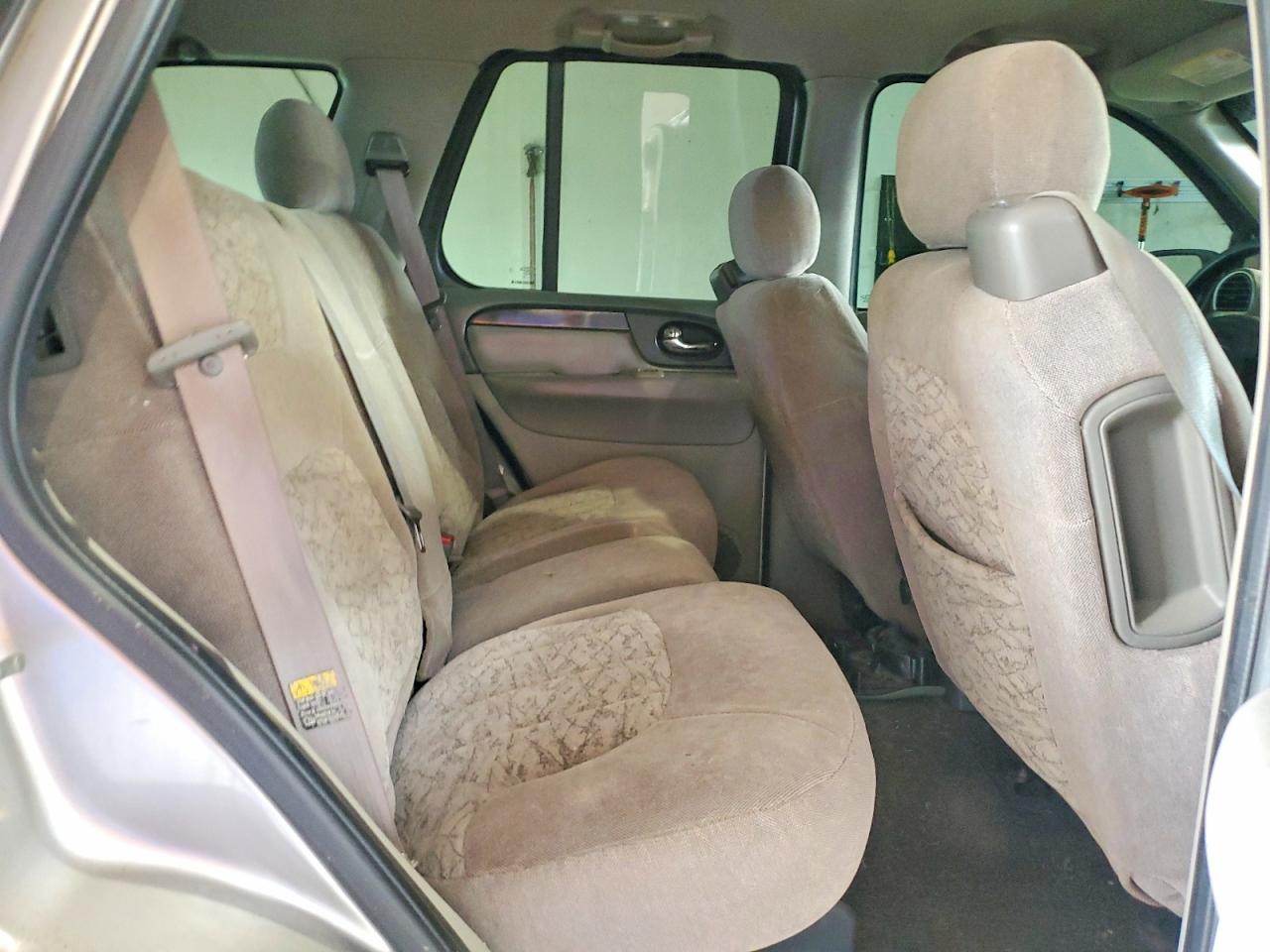 2004 Gmc Envoy Серебряный vin: 1GKDT13S842243114