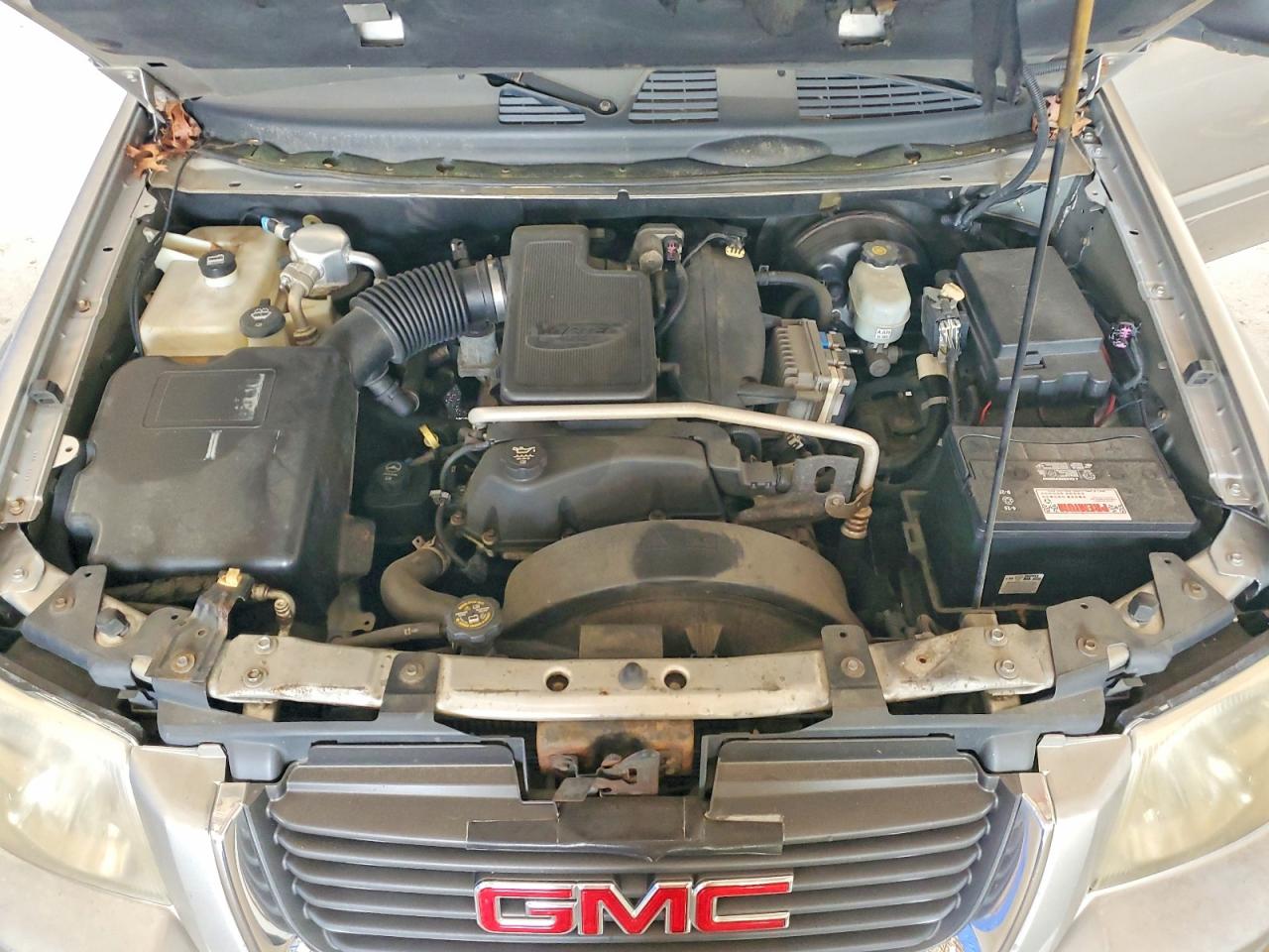 2004 Gmc Envoy Серебряный vin: 1GKDT13S842243114
