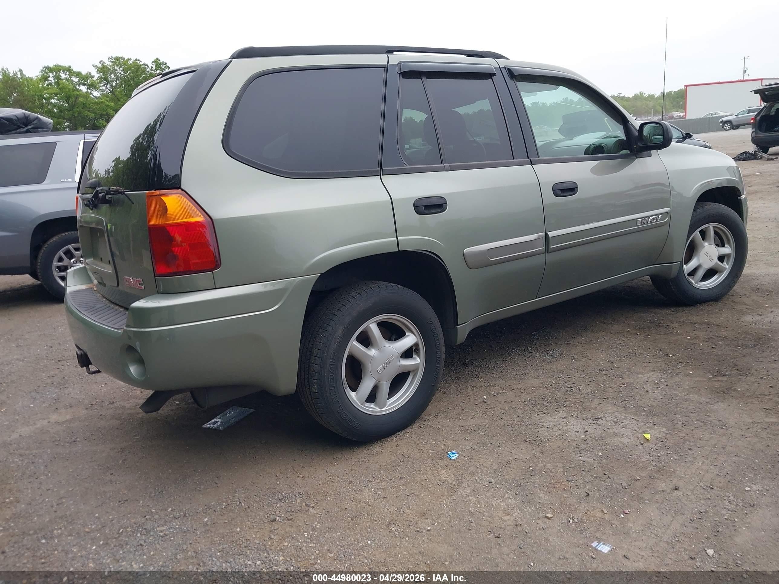 2004 Gmc Envoy Sle Зеленый vin: 1GKDT13S842426545
