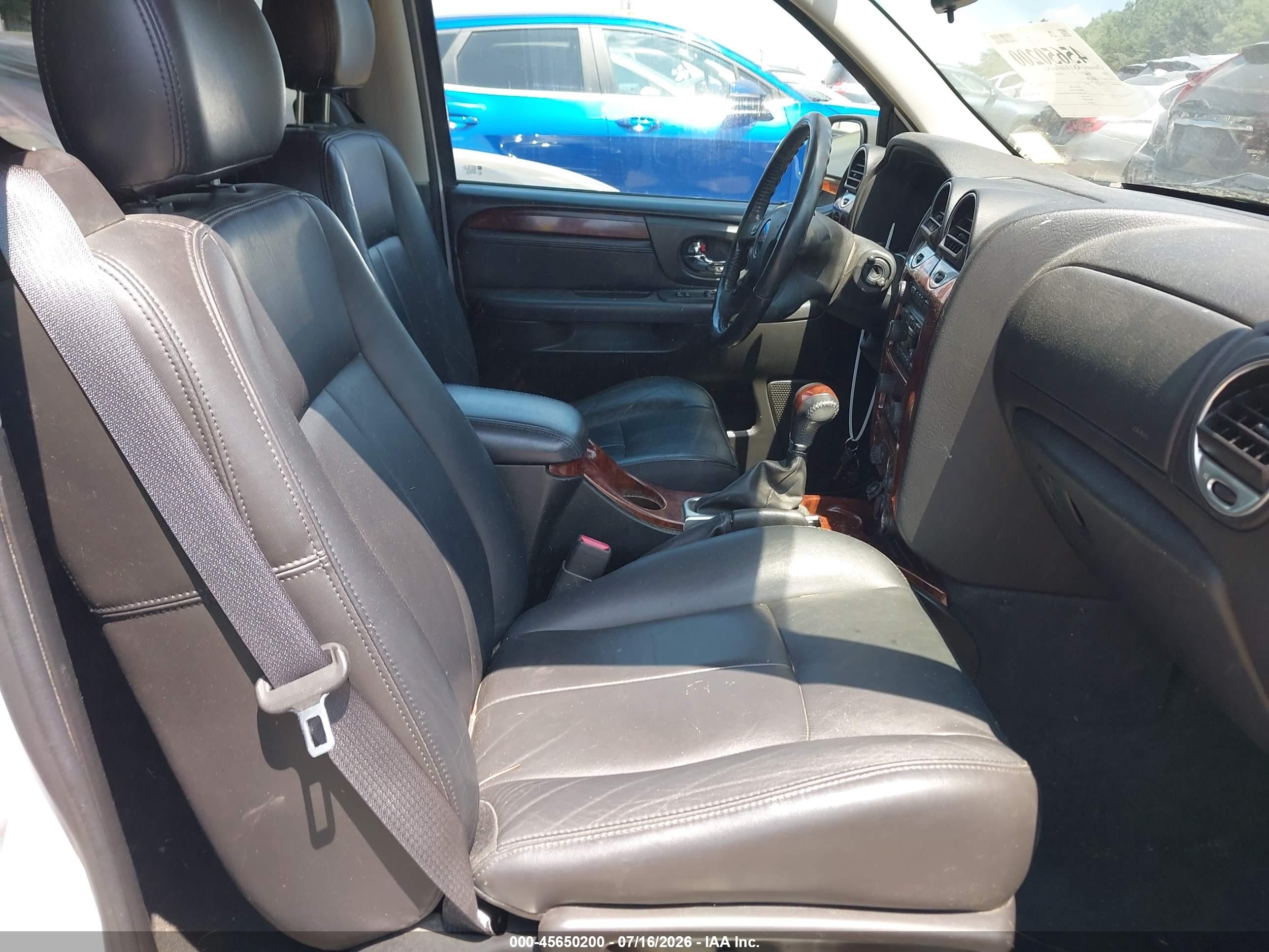 2005 Gmc Envoy Slt White vin: 1GKDT13S852129390