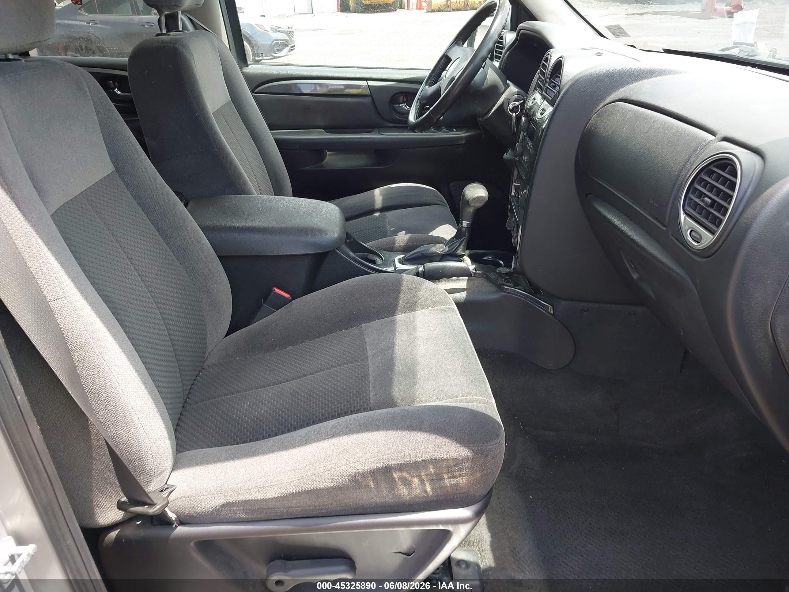 2008 Gmc Envoy Sle Silver vin: 1GKDT13S882169022