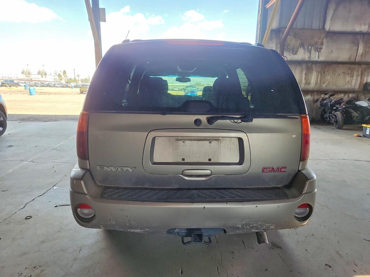 2003 Gmc Envoy Gold vin: 1GKDT13S932145398