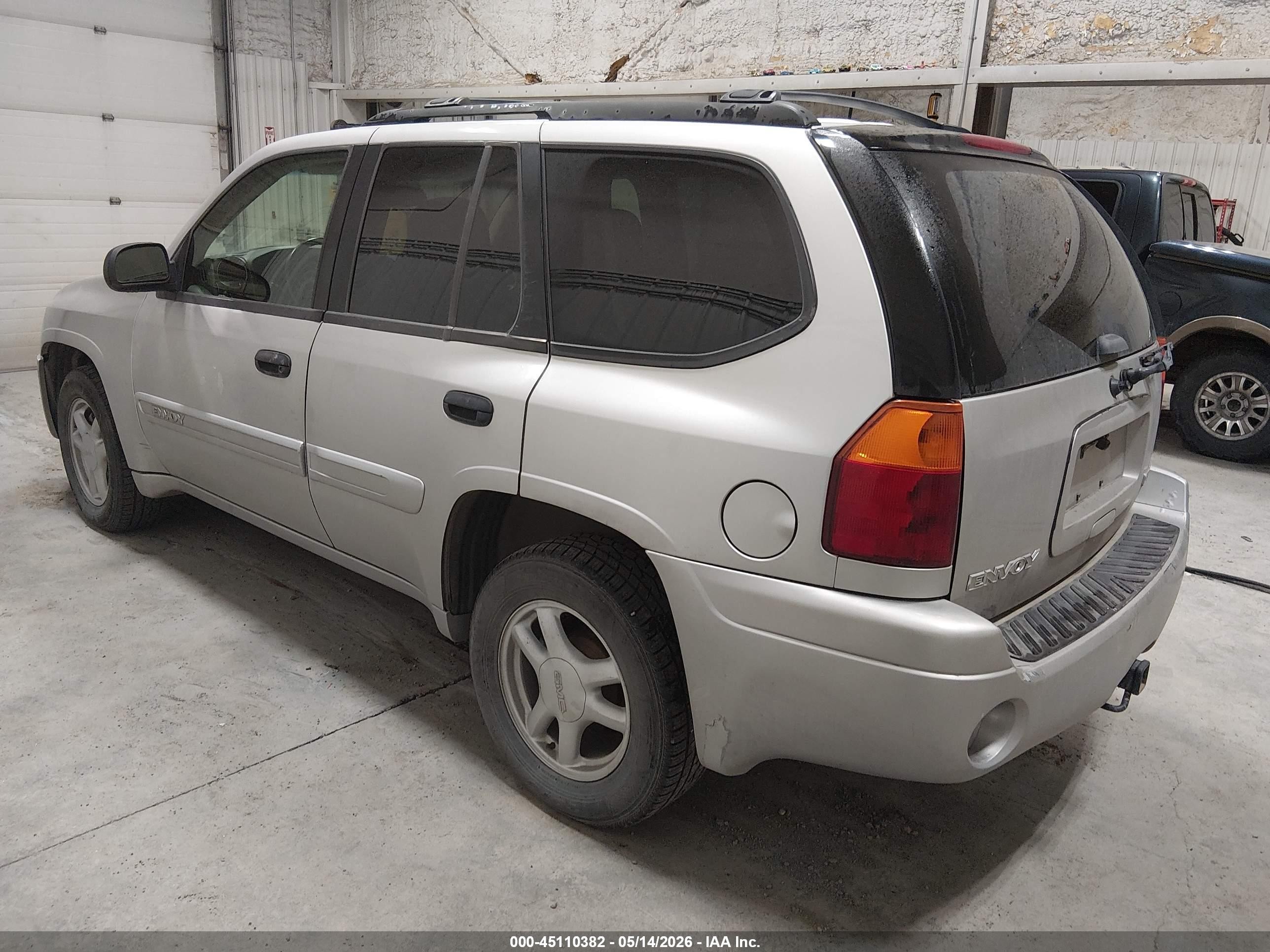 2005 Gmc Envoy Sle Silver vin: 1GKDT13S952323751