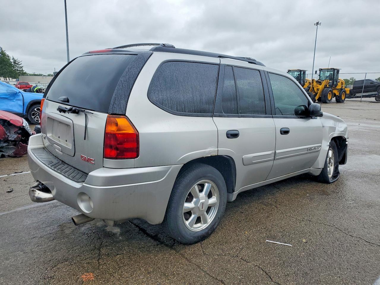 2005 Gmc Envoy Silver vin: 1GKDT13S952358757