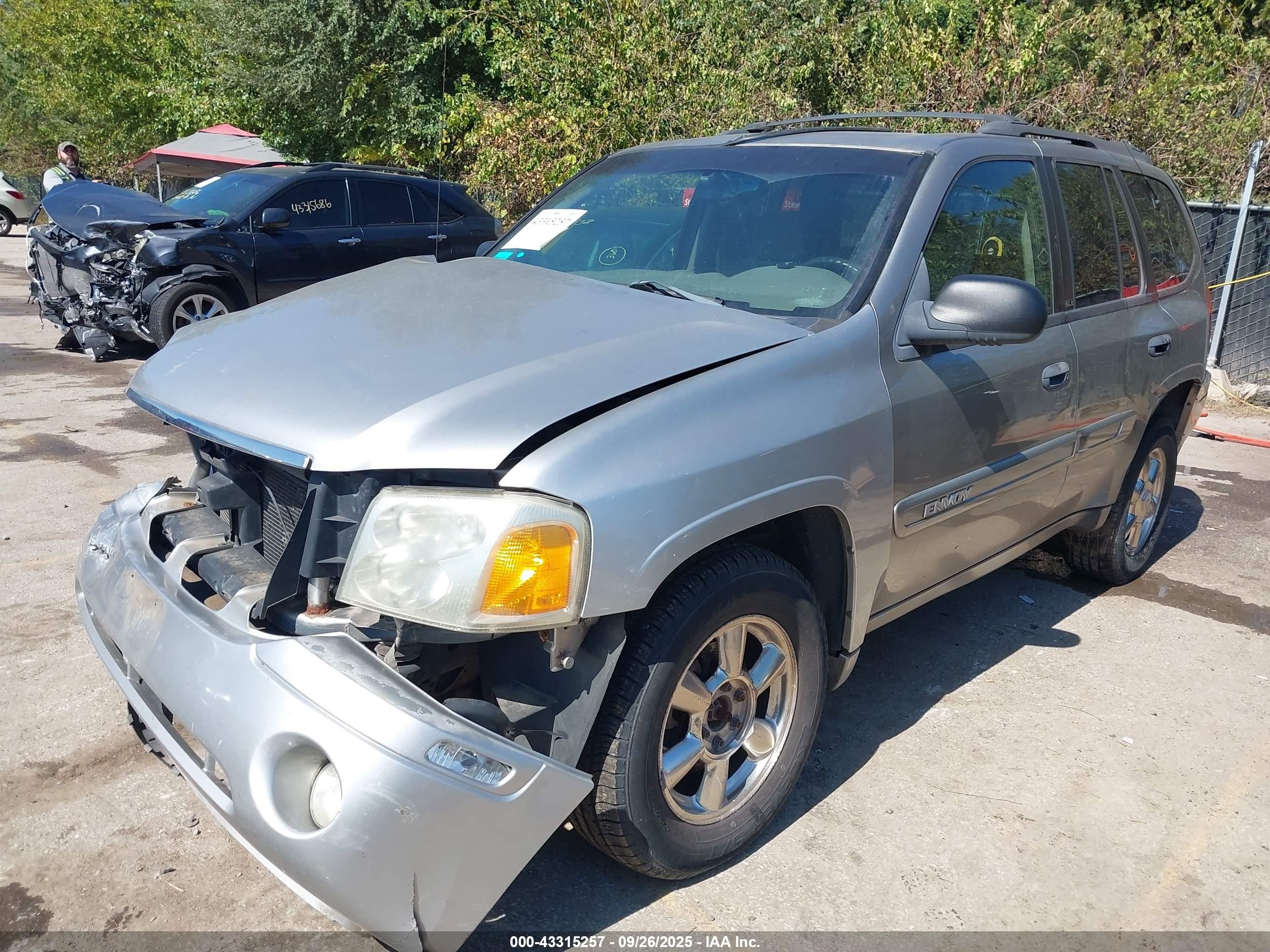 2002 Gmc Envoy Sle Silver vin: 1GKDT13SX22455168