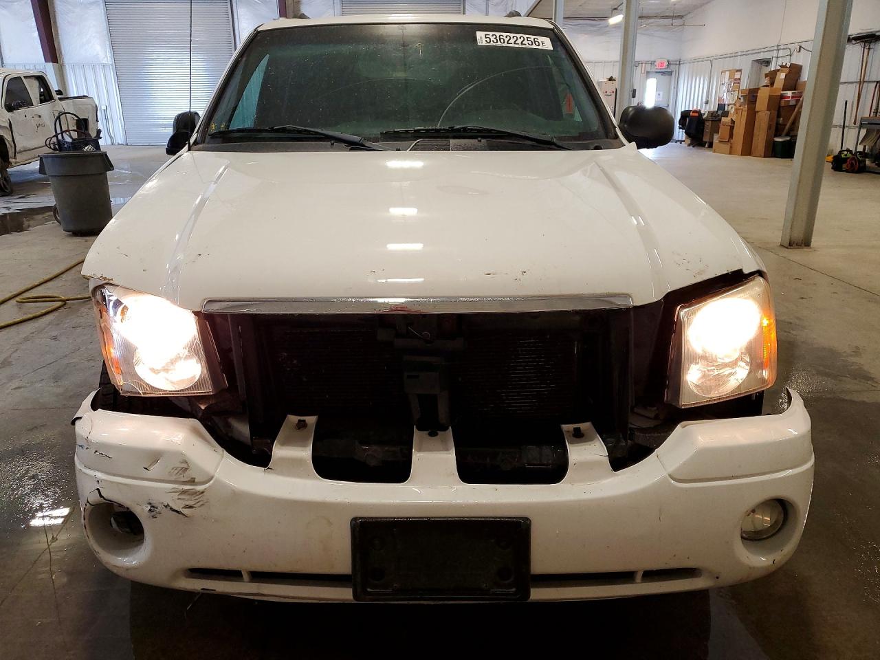 2004 Gmc Envoy White vin: 1GKDT13SX42114968