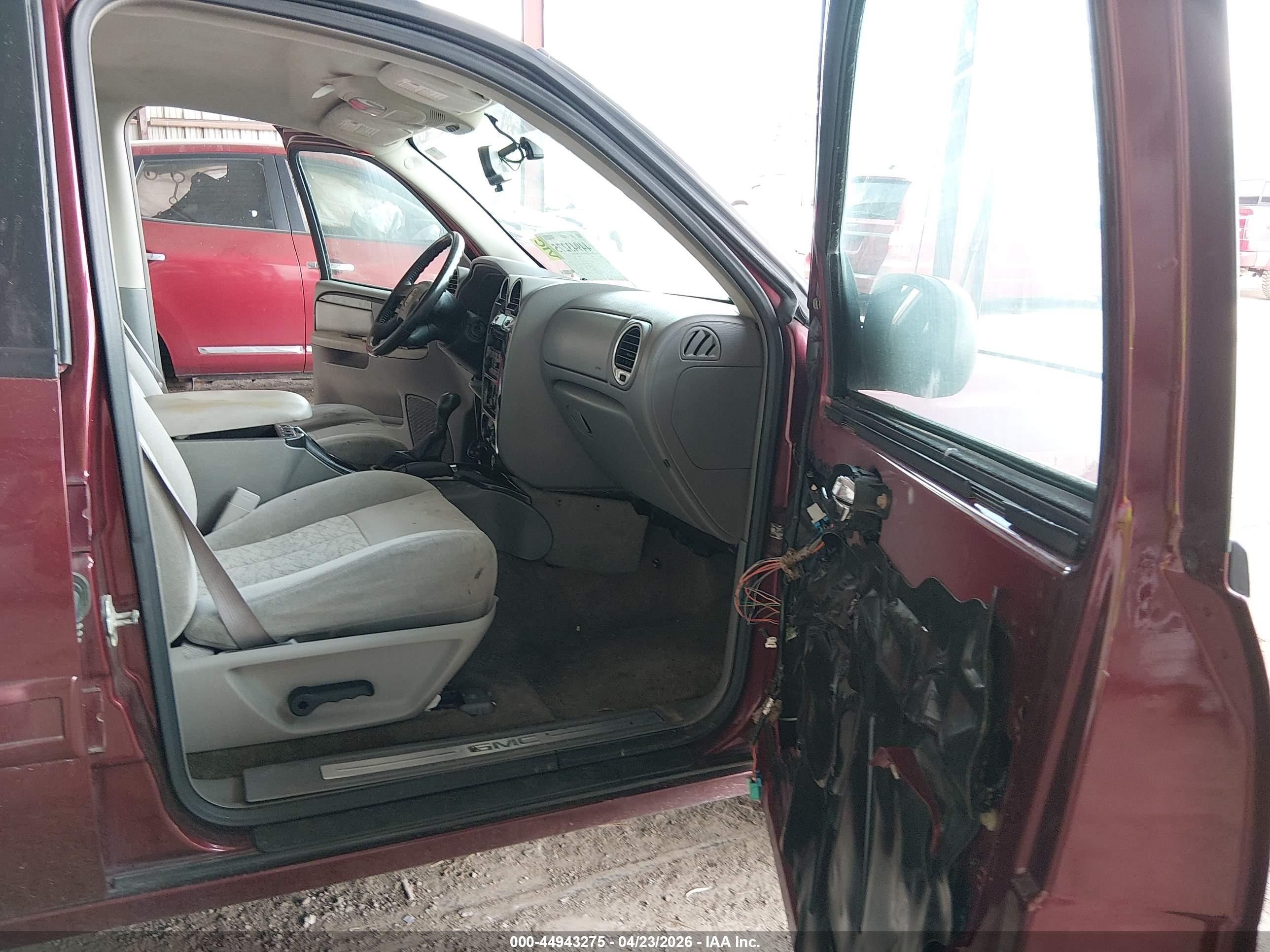 2005 Gmc Envoy Sle Maroon vin: 1GKDT13SX52311026