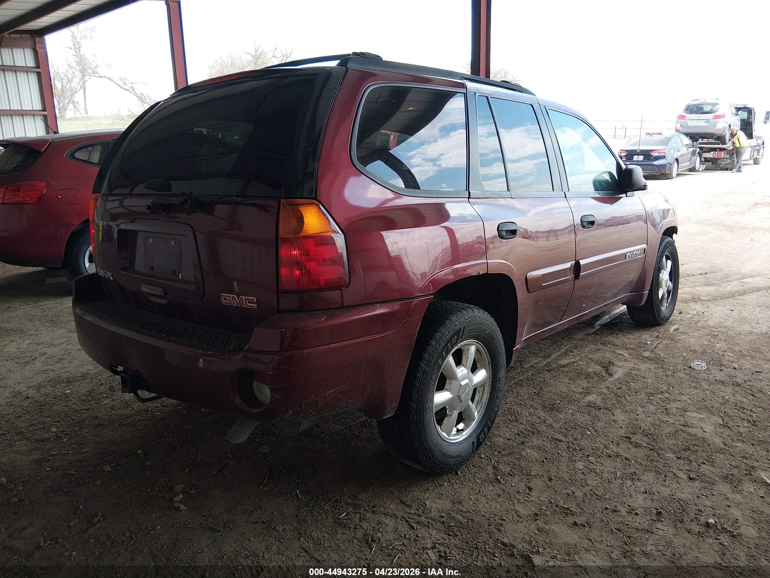 2005 Gmc Envoy Sle Maroon vin: 1GKDT13SX52311026