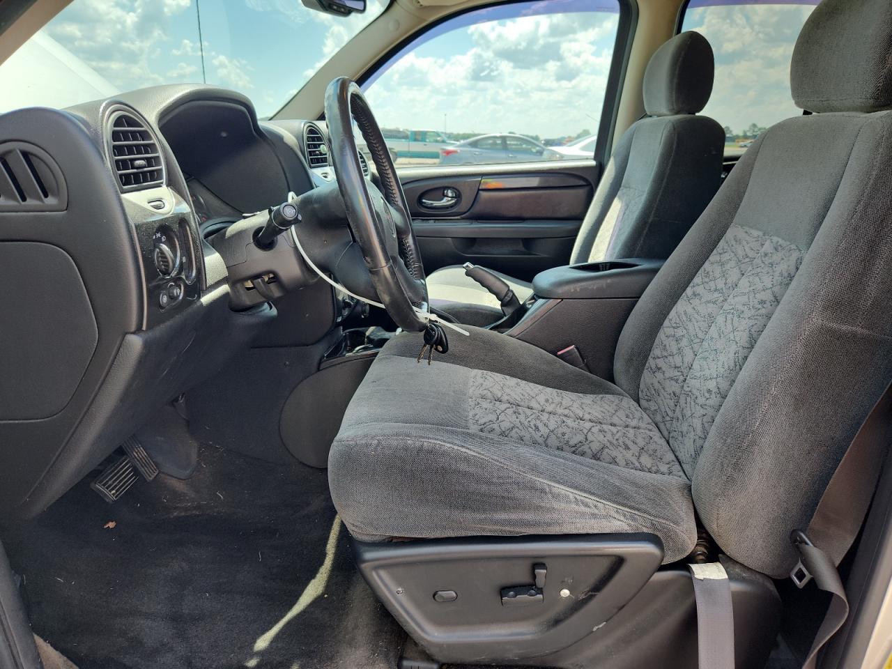 2006 Gmc Envoy Silver vin: 1GKDT13SX62346232