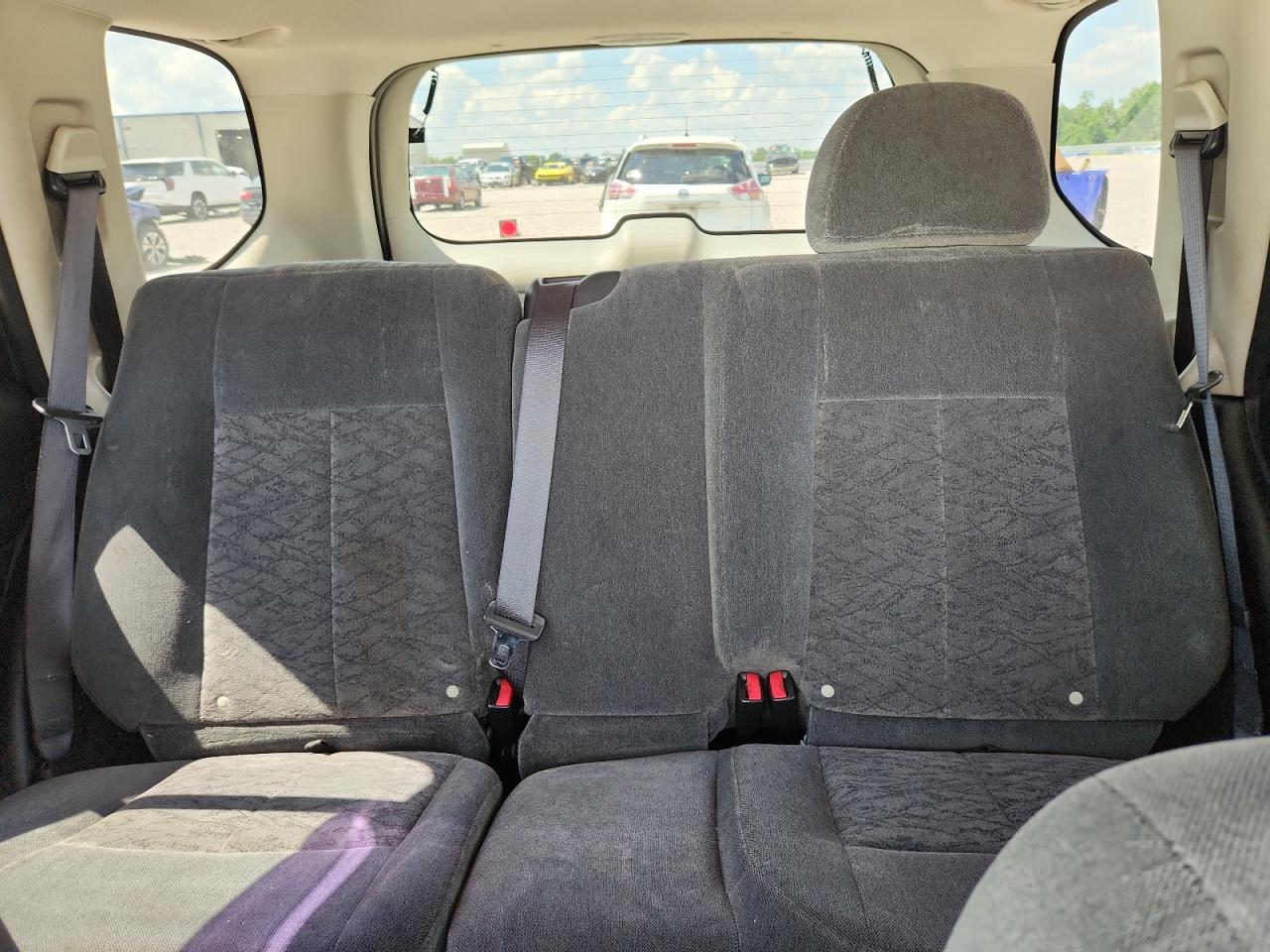 2006 Gmc Envoy Silver vin: 1GKDT13SX62346232