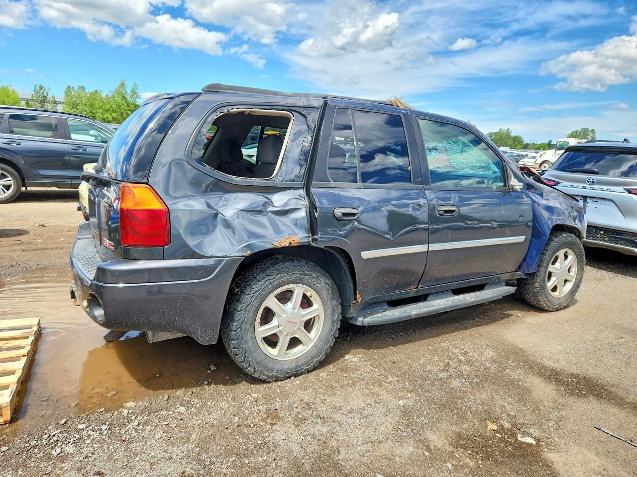 2007 Gmc Envoy Gray vin: 1GKDT13SX72156030