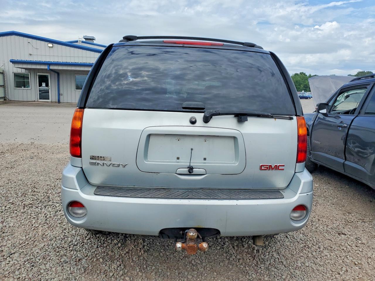 2008 Gmc Envoy Silver vin: 1GKDT13SX82252256