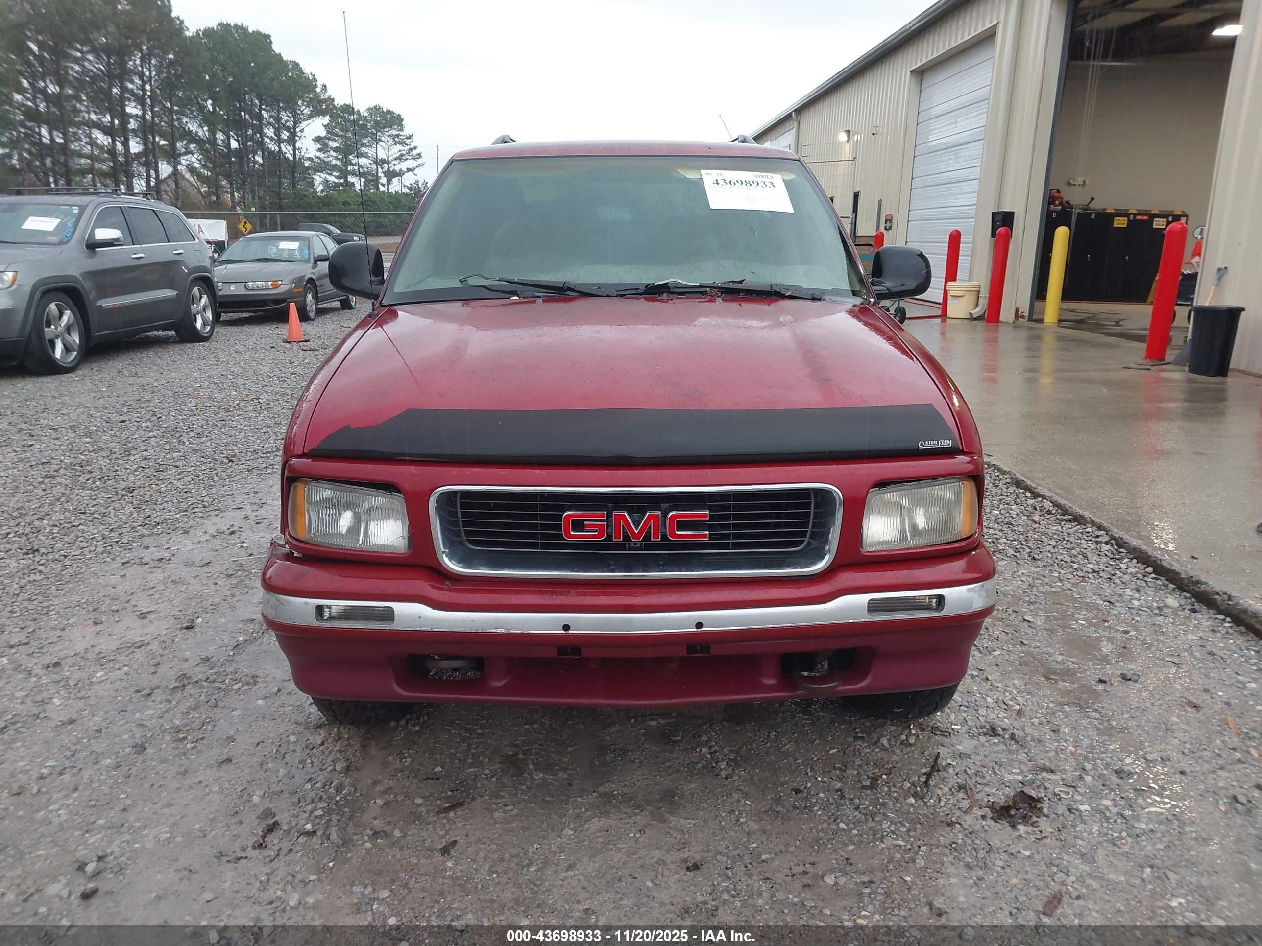 1996 Gmc Jimmy   Red vin: 1GKDT13W1T2557589