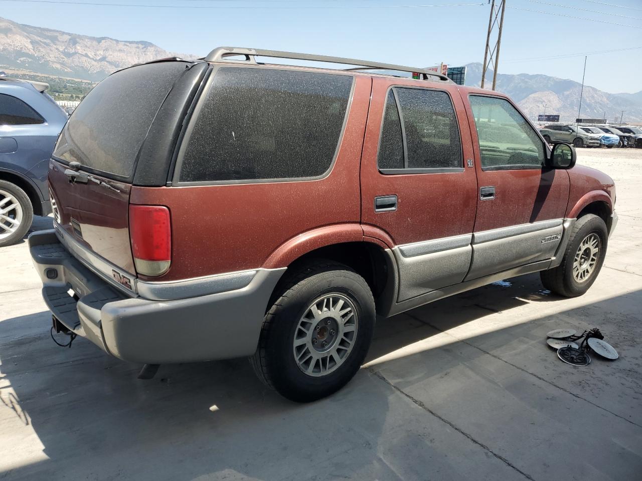 1998 Gmc Jimmy Бордовый vin: 1GKDT13W1W2567897