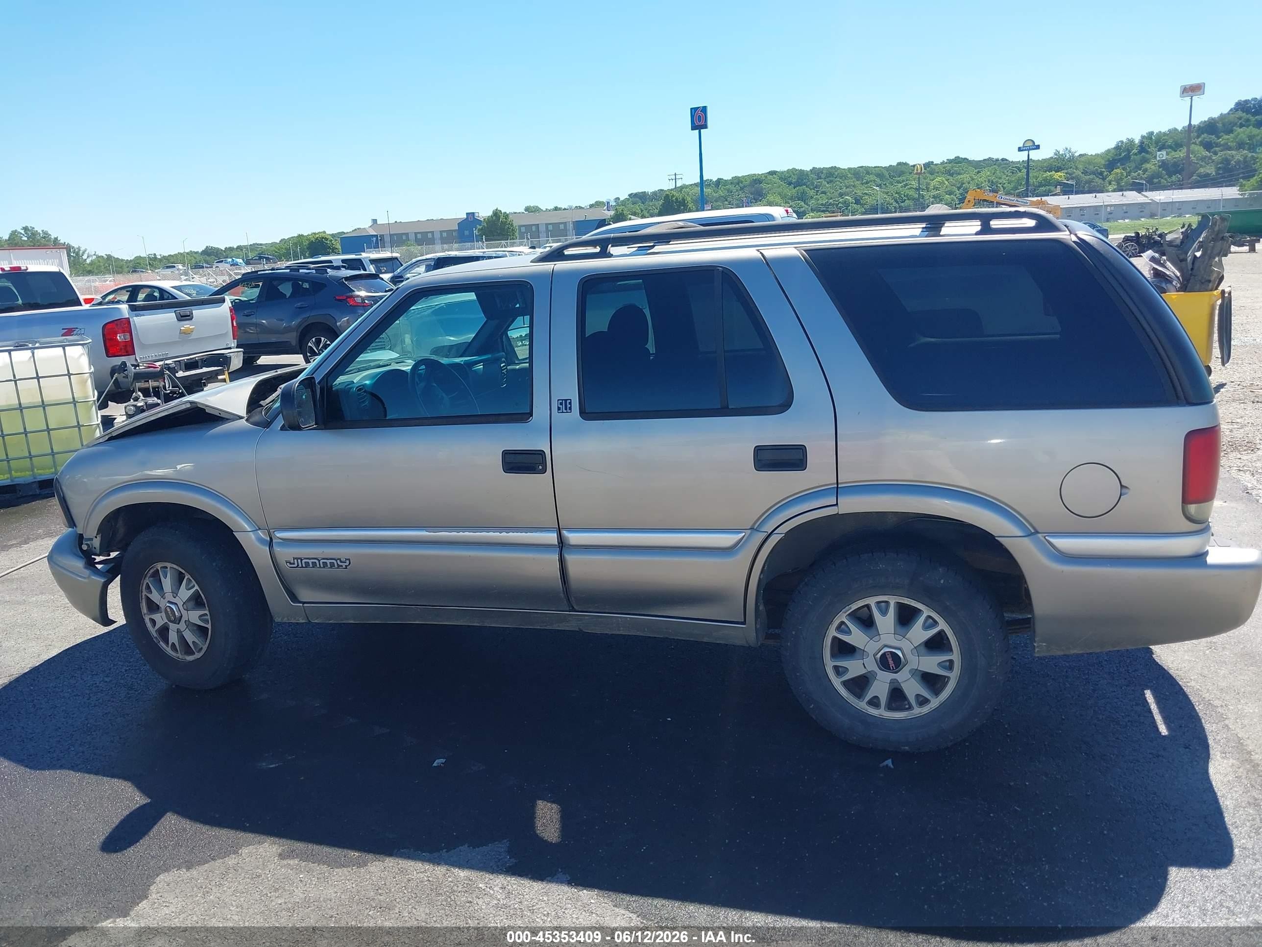 2001 Gmc Jimmy Sle Золотой vin: 1GKDT13W212192644