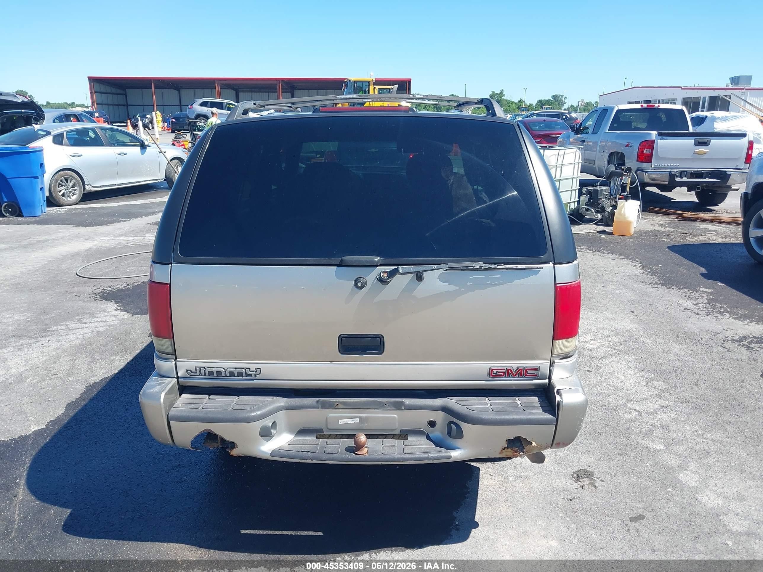 2001 Gmc Jimmy Sle Золотой vin: 1GKDT13W212192644