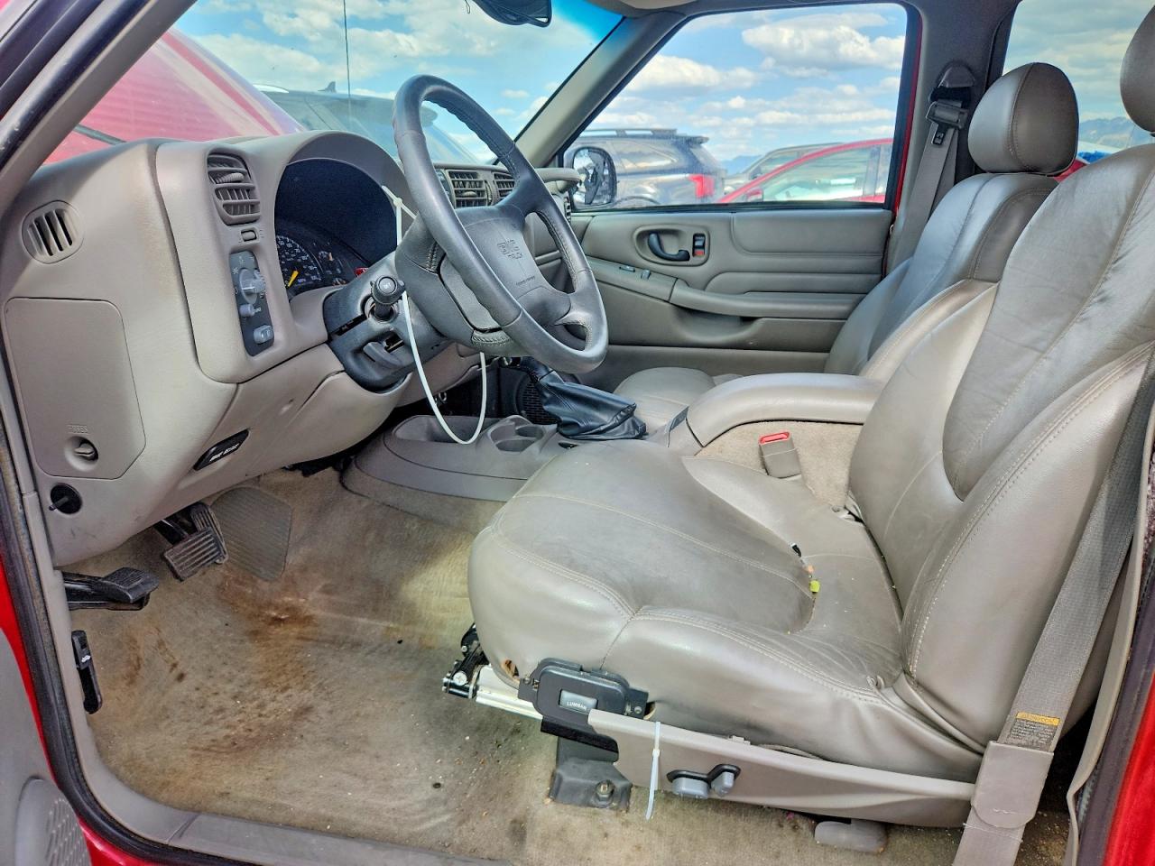 1998 Gmc Jimmy Red vin: 1GKDT13W2W2528140