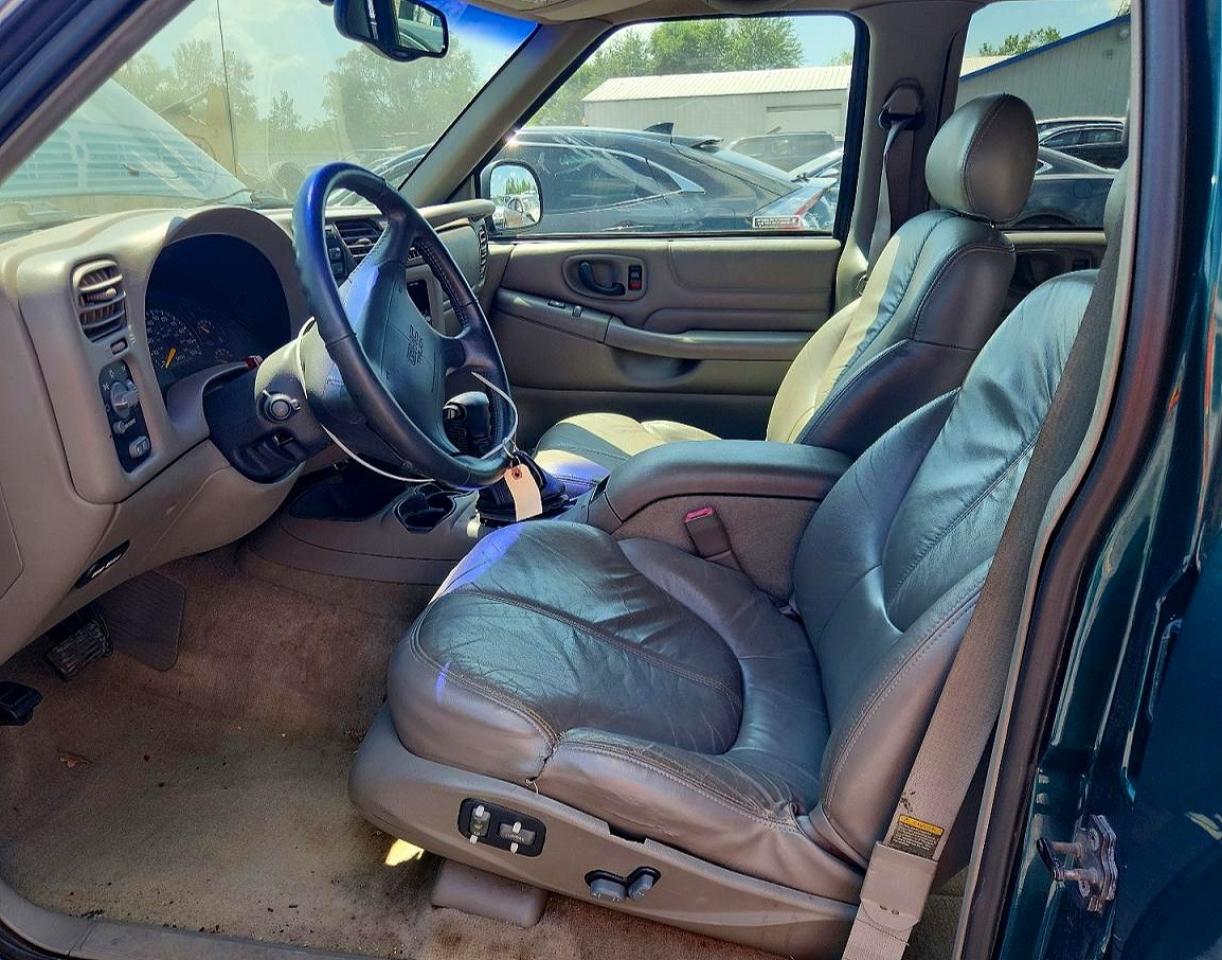 1998 Gmc Jimmy Green vin: 1GKDT13W4W2569451
