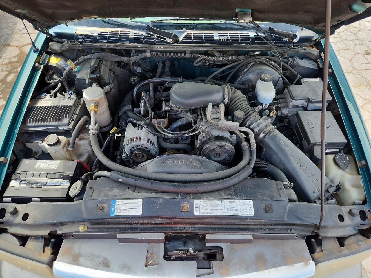 1998 Gmc Jimmy Green vin: 1GKDT13W5W2526558