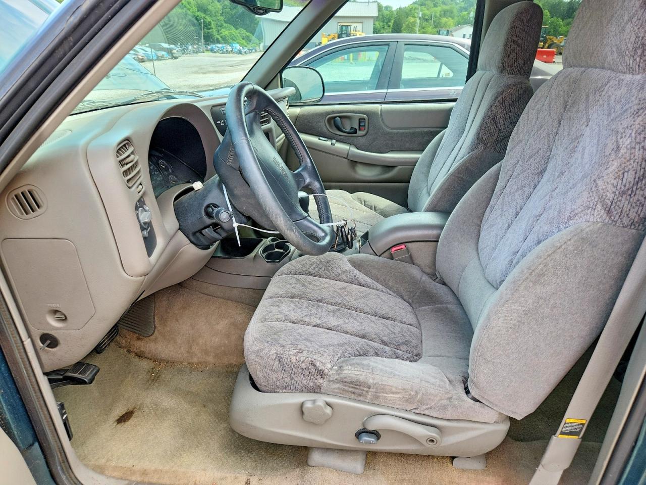 1998 Gmc Jimmy Green vin: 1GKDT13W5W2526558