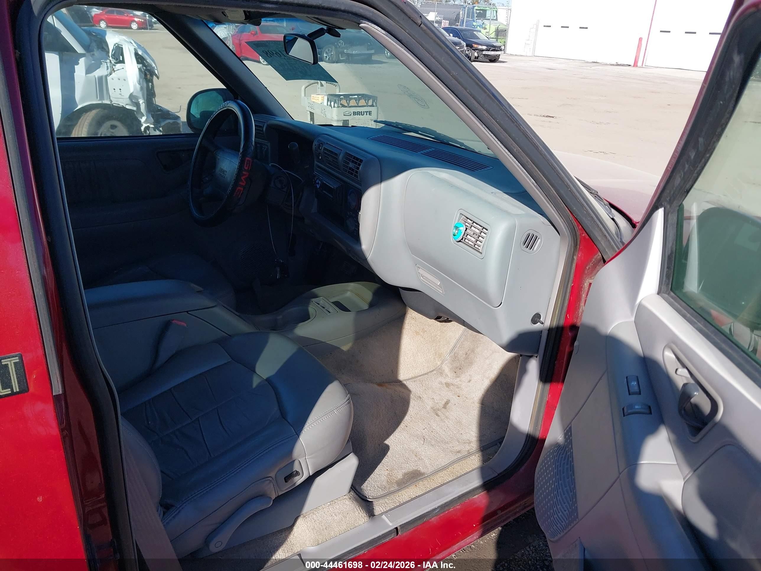 1995 Gmc Jimmy   Красный vin: 1GKDT13W9S2535337