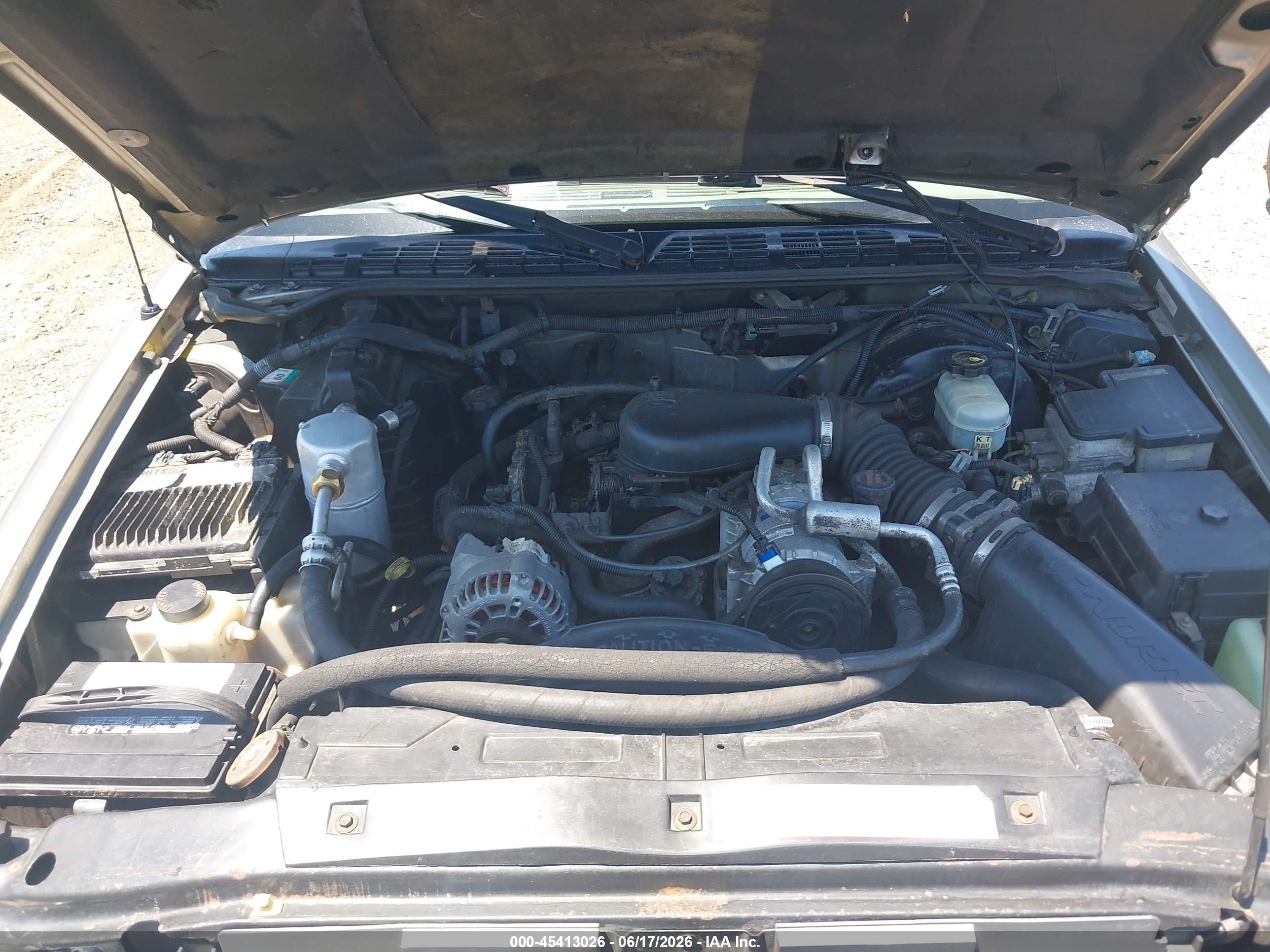 2000 Gmc Jimmy Sle Silver vin: 1GKDT13WXY2164035