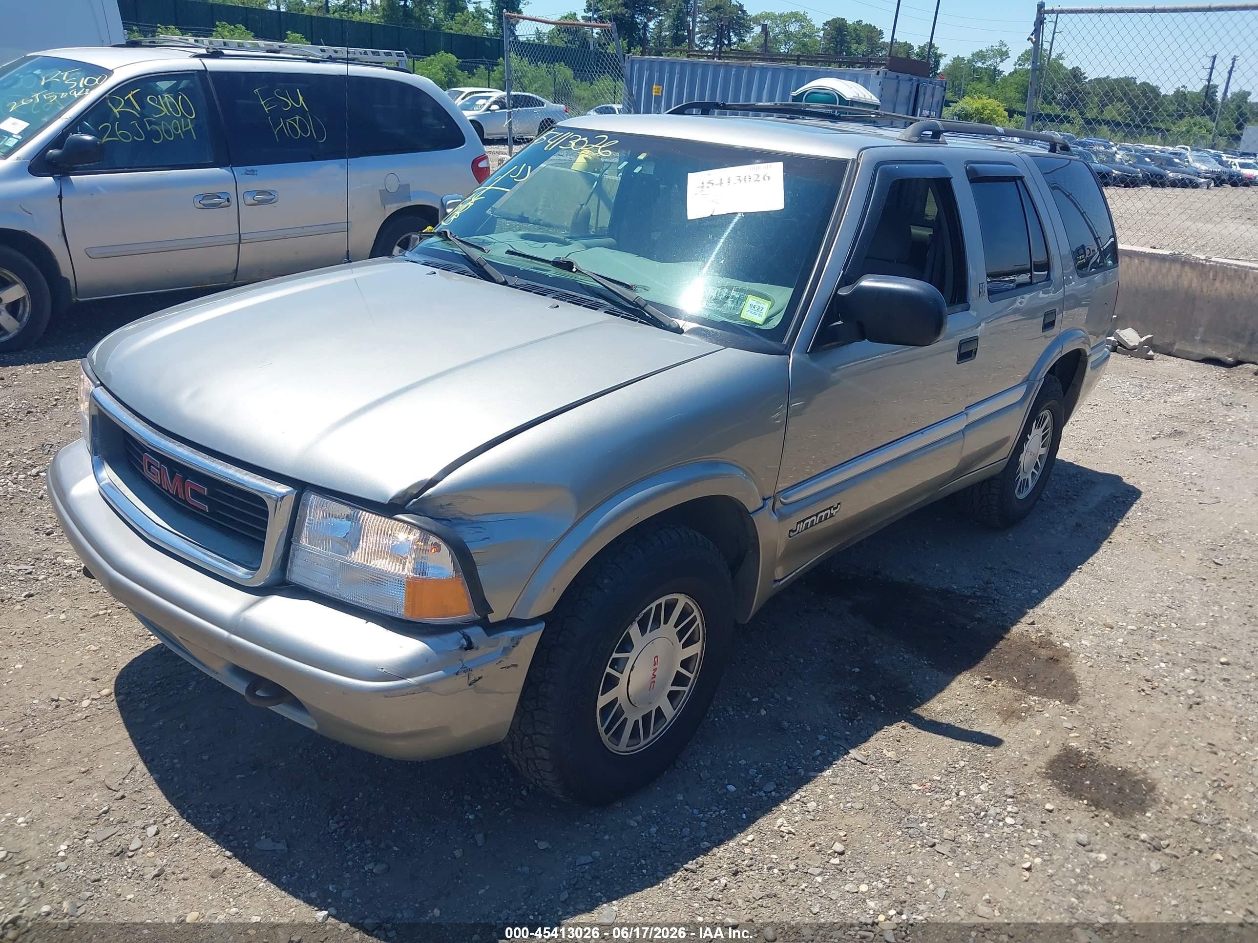 2000 Gmc Jimmy Sle Silver vin: 1GKDT13WXY2164035