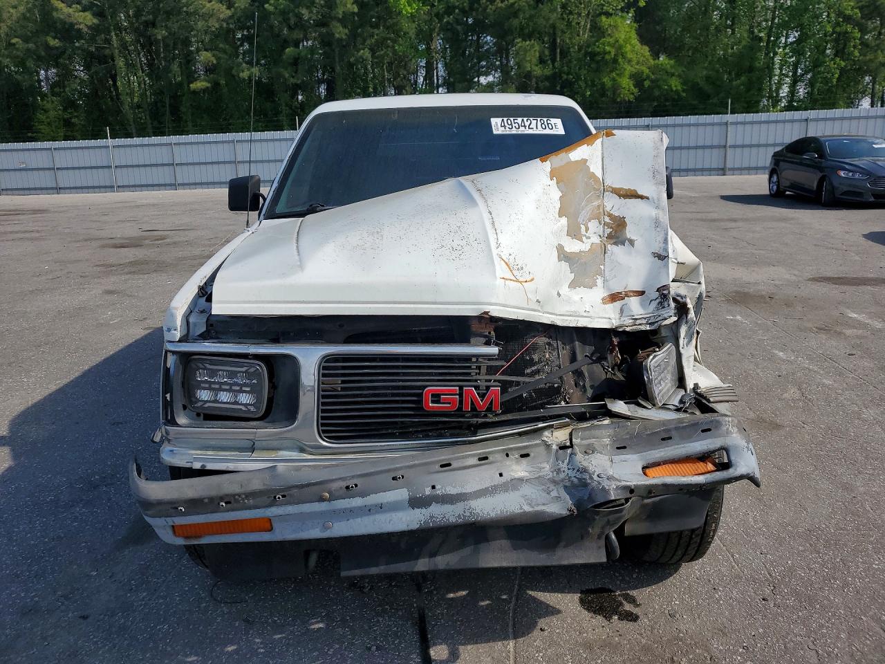 1991 Gmc S15 Jimmy White vin: 1GKDT13Z9M2513674