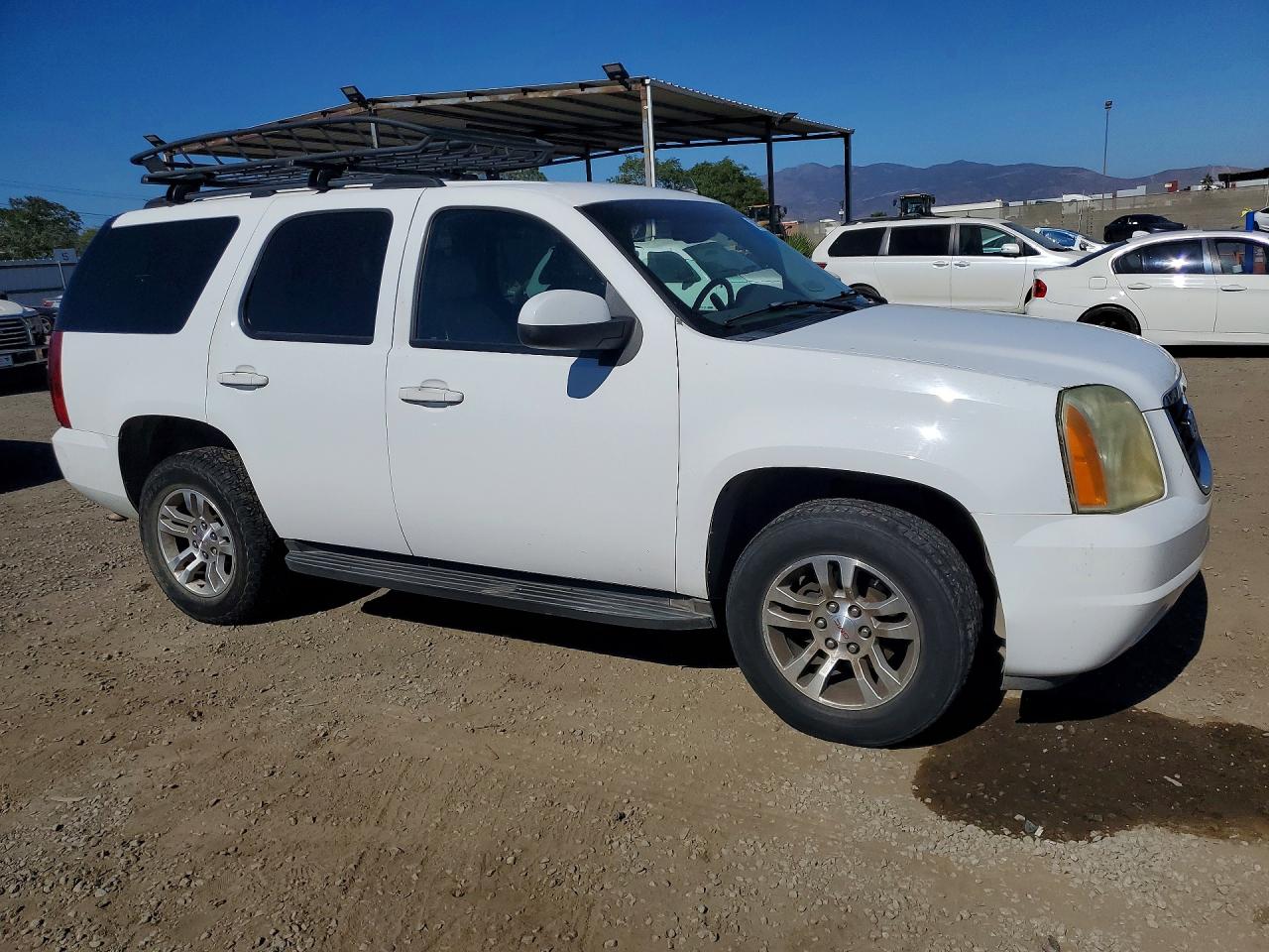 2007 Gmc Yukon White vin: 1GKEC13J87R117228