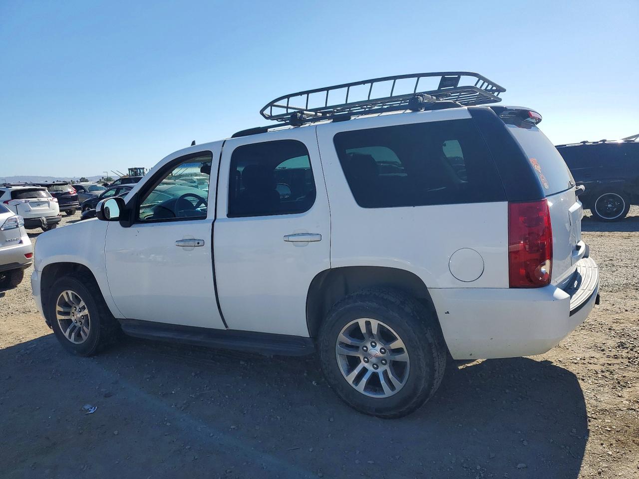 2007 Gmc Yukon White vin: 1GKEC13J87R117228