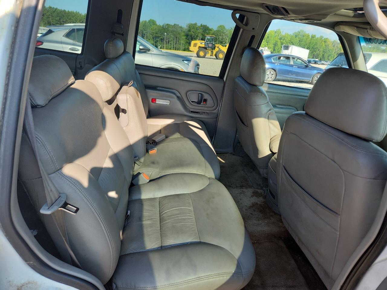 1999 Gmc Yukon White vin: 1GKEC13R2XJ789872