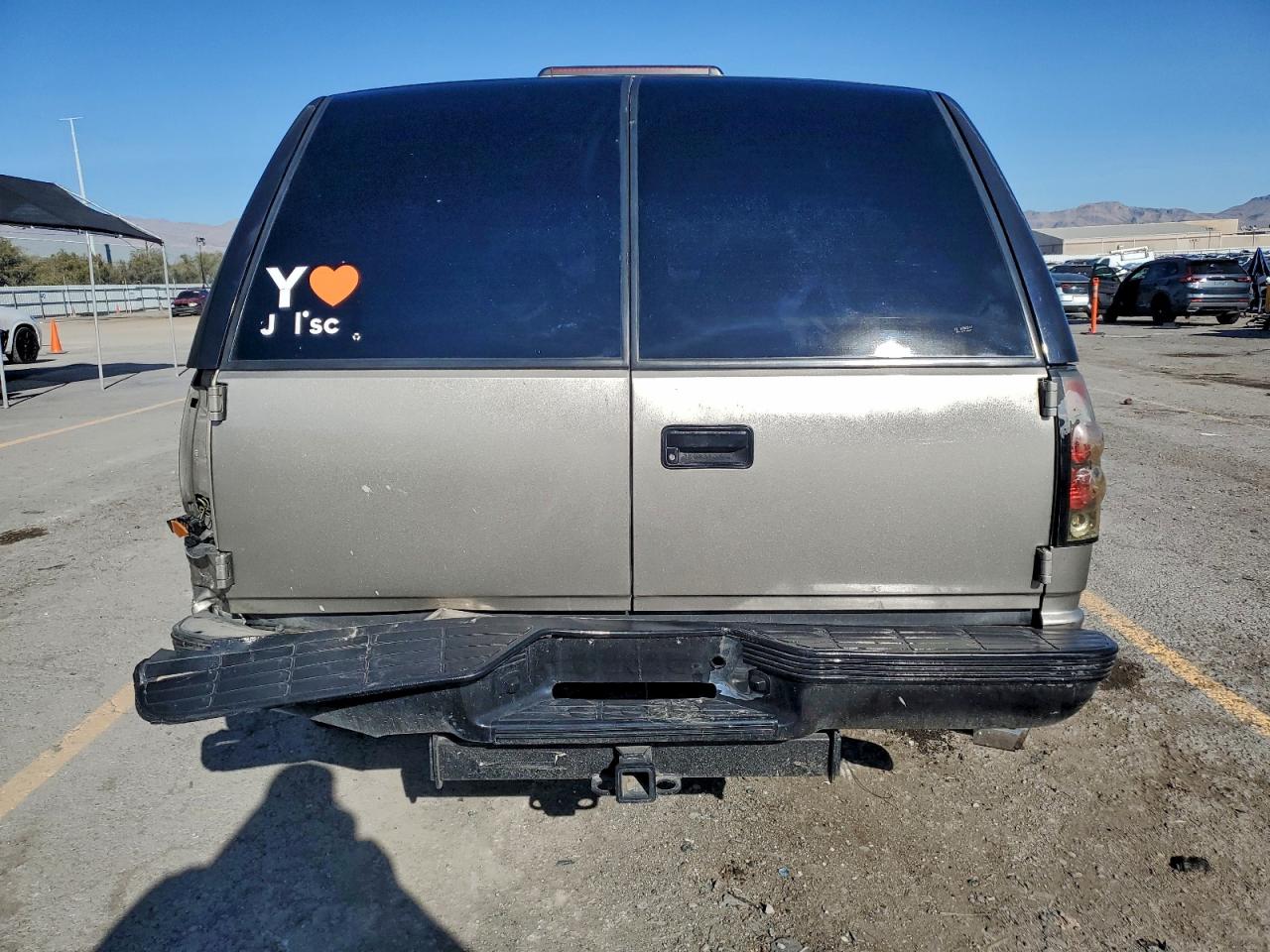 1999 Gmc Yukon Золотой vin: 1GKEC13R5XJ801805