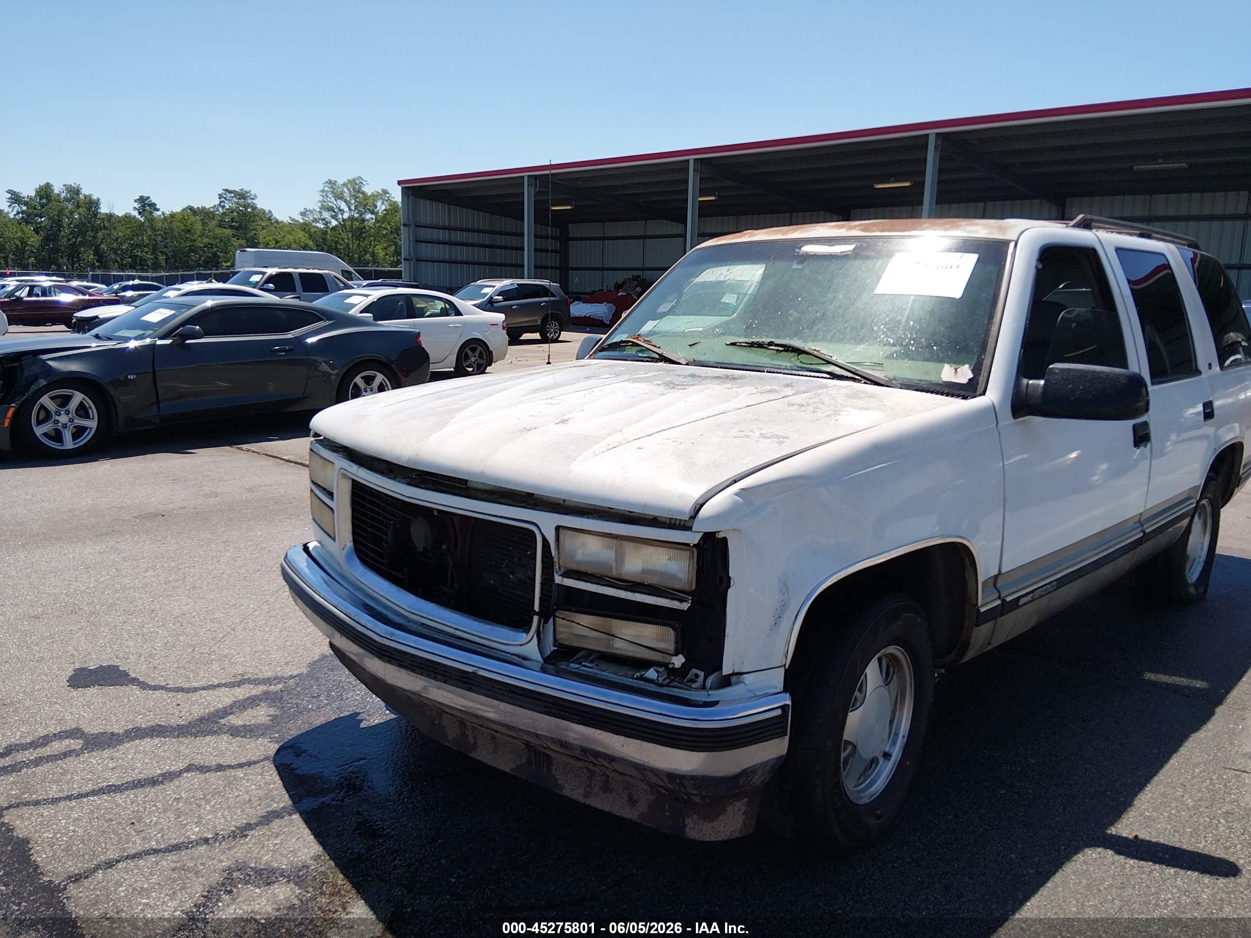 1999 Gmc Yukon Slt White vin: 1GKEC13R6XJ777692