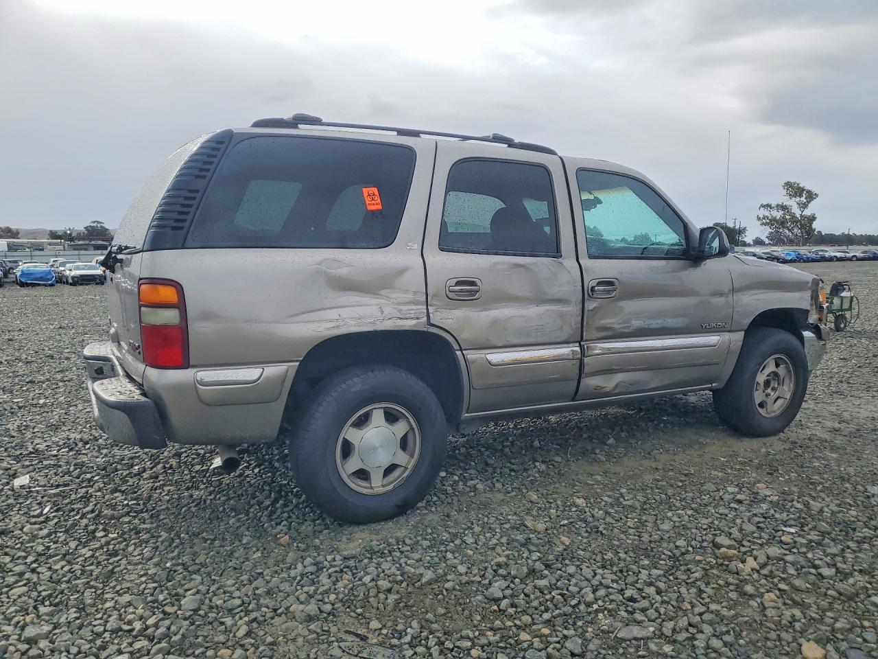 2002 Gmc Yukon Tan vin: 1GKEC13T12R223353