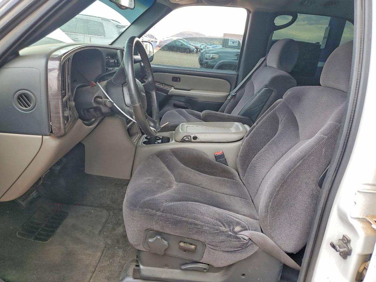 2002 Gmc Yukon Белый vin: 1GKEC13T32R131466