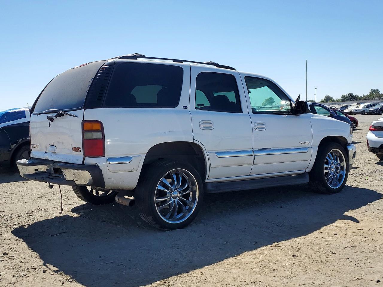 2002 Gmc Yukon White vin: 1GKEC13T42R131783