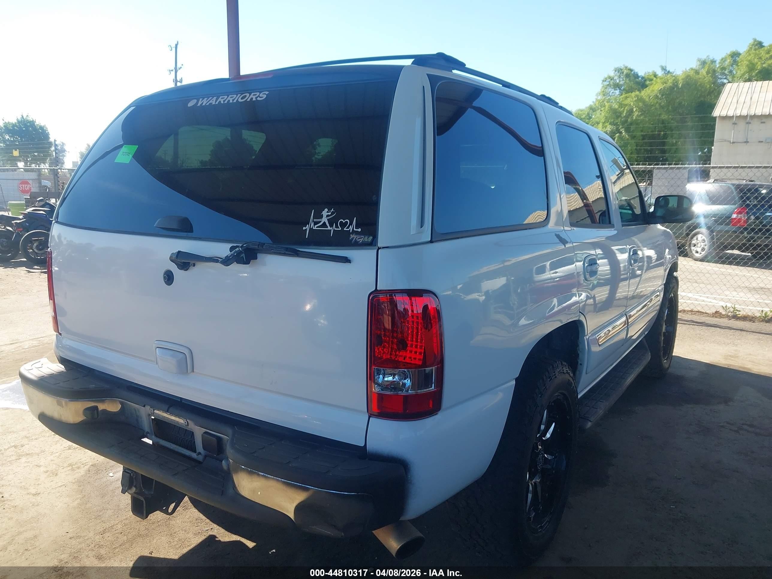 2005 Gmc Yukon Slt White vin: 1GKEC13T55R276335