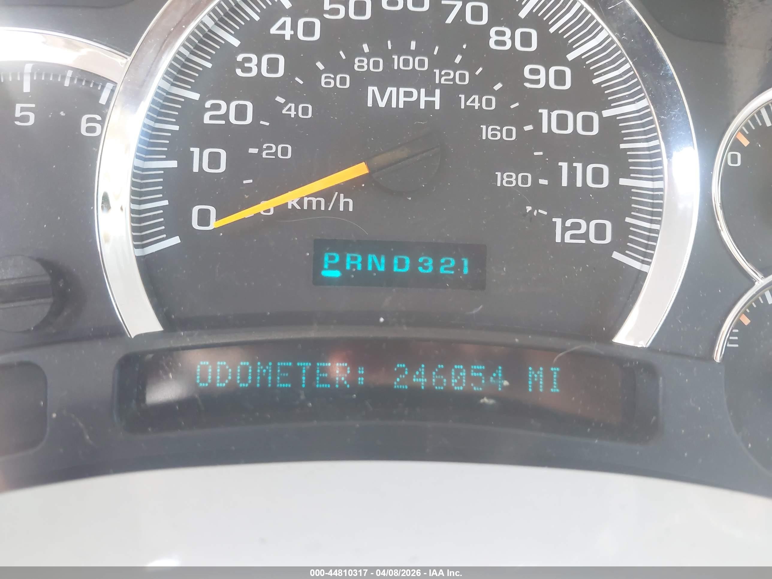2005 Gmc Yukon Slt White vin: 1GKEC13T55R276335