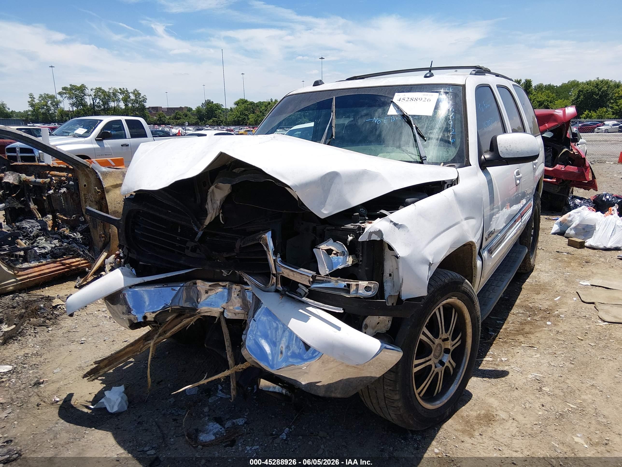 2005 Gmc Yukon Slt White vin: 1GKEC13T95J236015