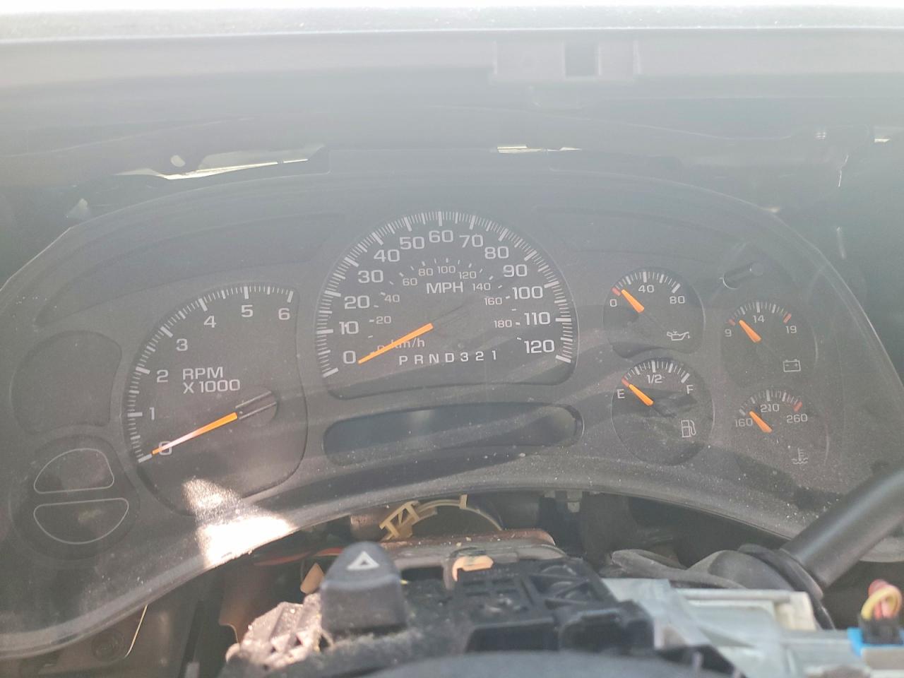 2006 Gmc Yukon White vin: 1GKEC13T96R114032