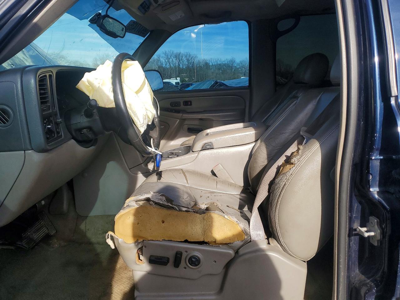 2005 Gmc Yukon Blue vin: 1GKEC13TX5J158540