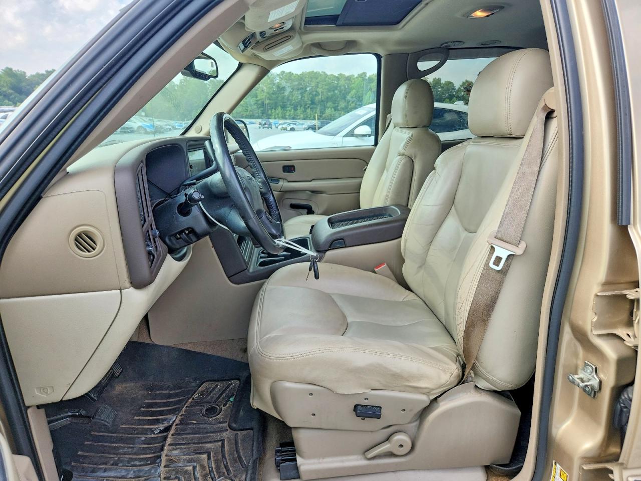 2005 Gmc Yukon Gold vin: 1GKEC13TX5J176908
