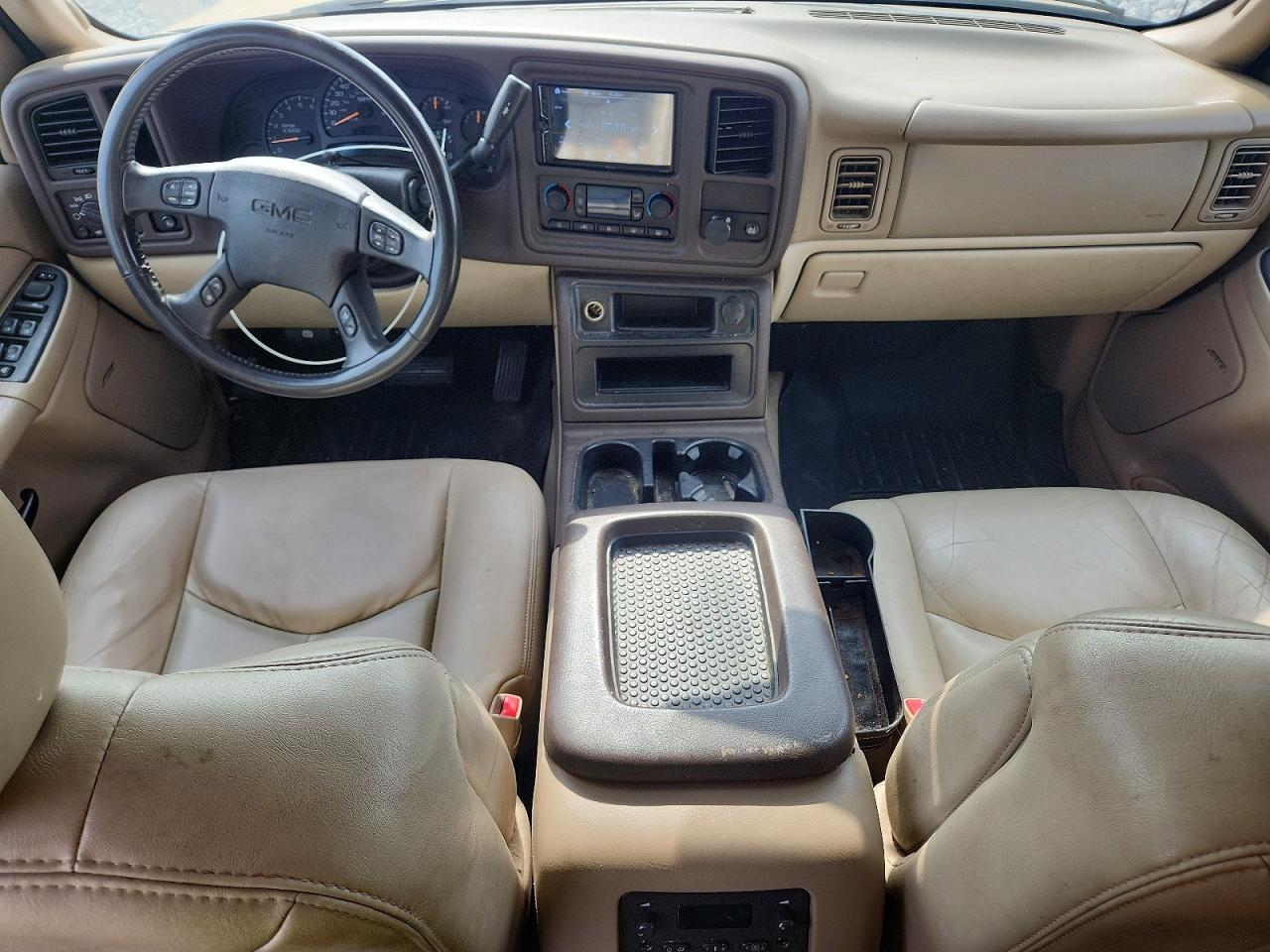 2005 Gmc Yukon Gold vin: 1GKEC13TX5J176908