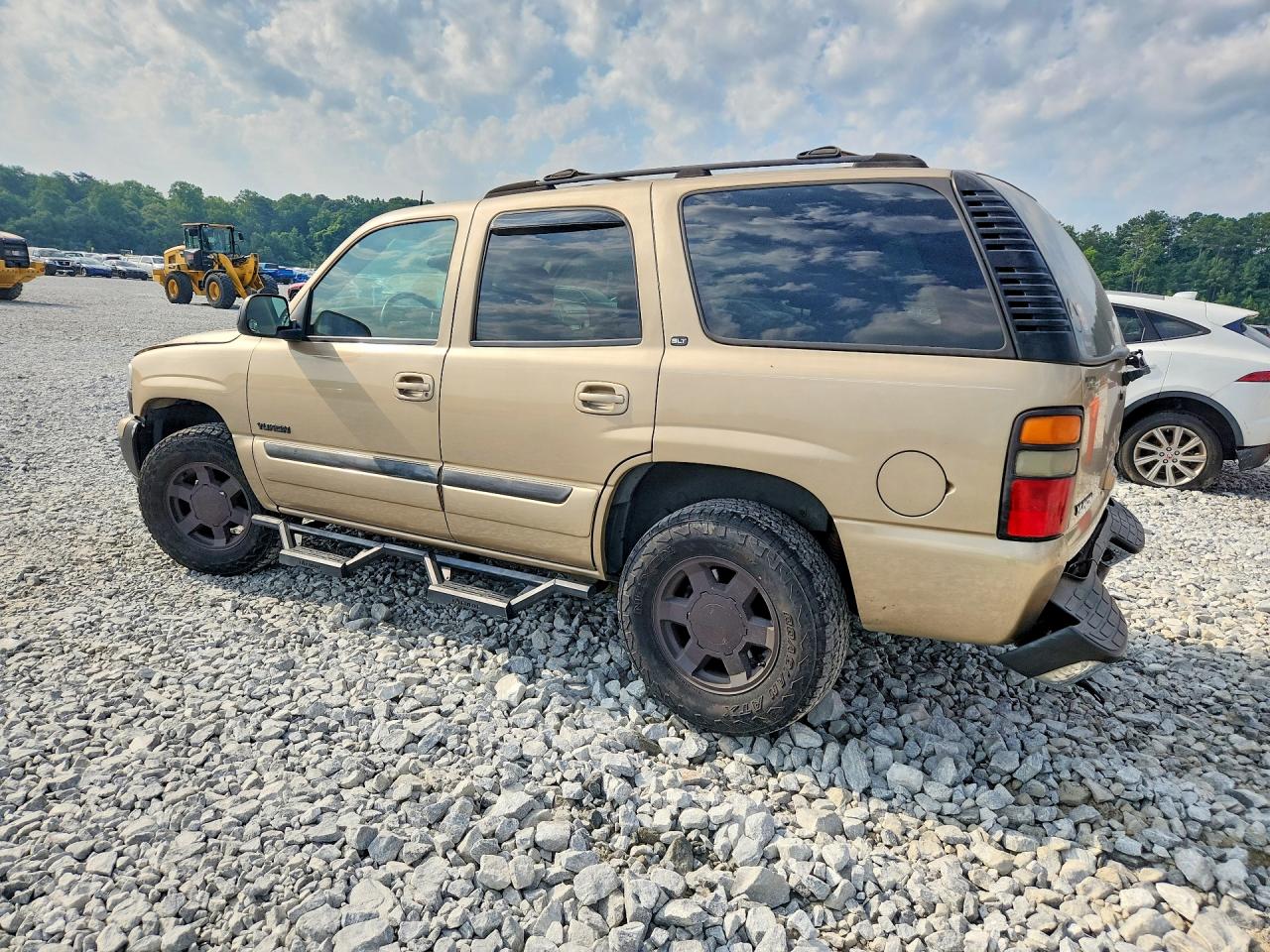 2005 Gmc Yukon Gold vin: 1GKEC13TX5J176908