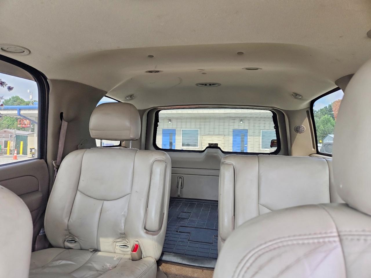 2005 Gmc Yukon Gold vin: 1GKEC13TX5J176908